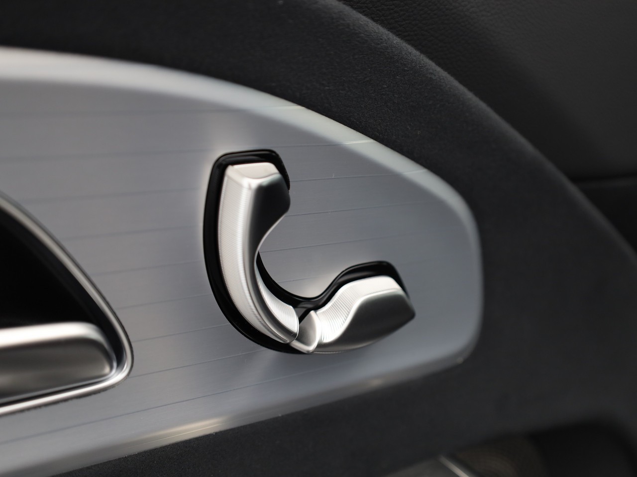 MERCEDES-BENZ CLA Shooting Brake 220 4Matic 8G-DCT-image-14