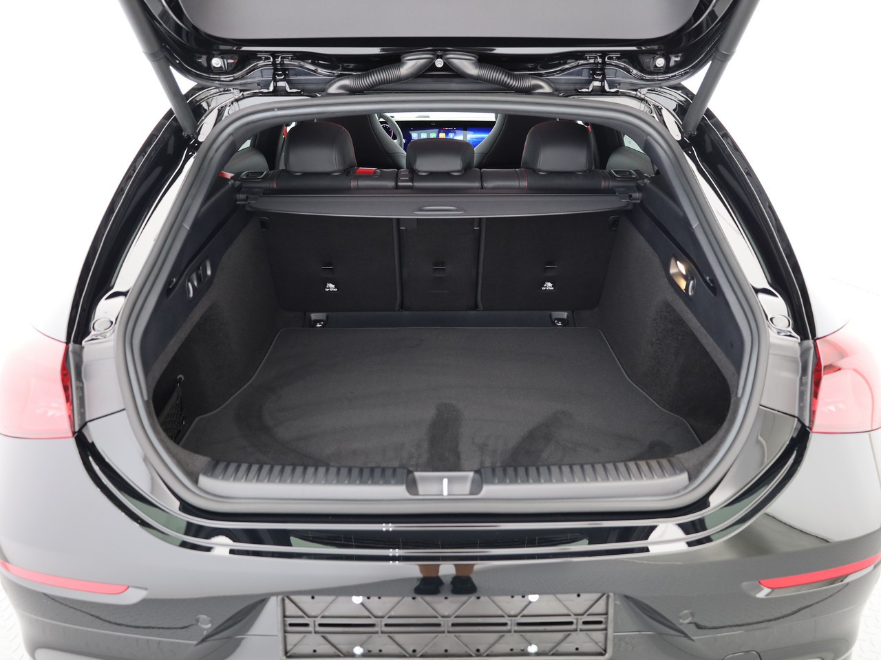 MERCEDES-BENZ CLA Shooting Brake 220 4Matic 8G-DCT-image-22