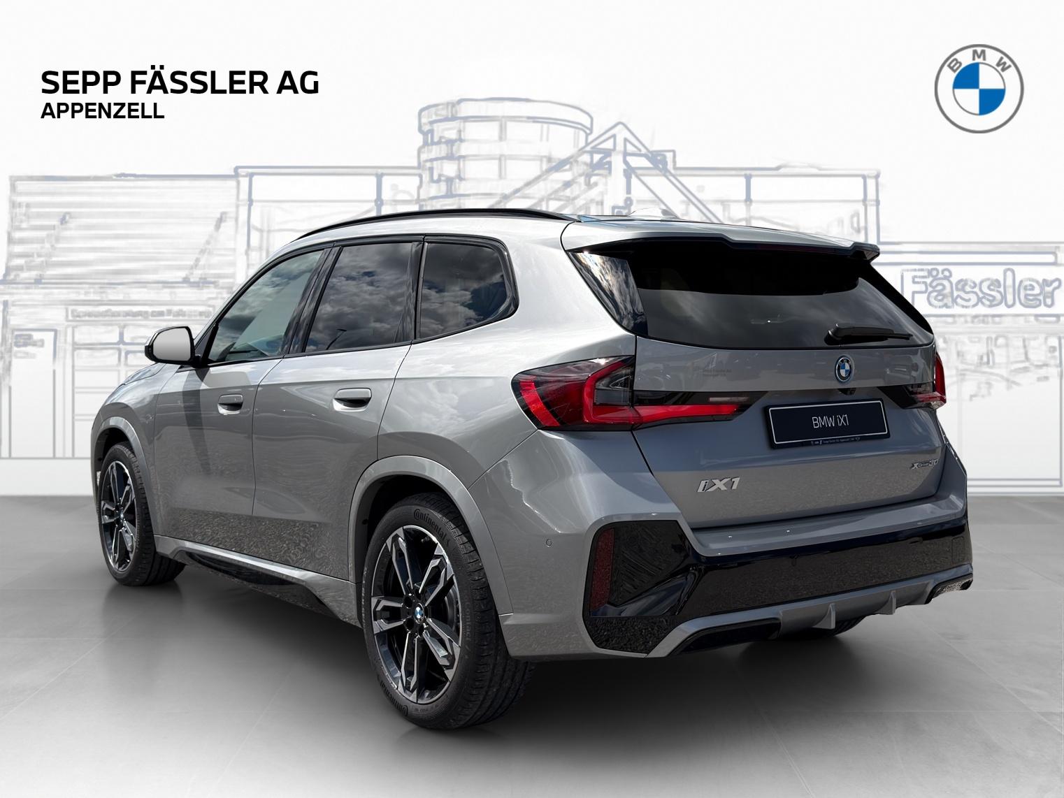 BMW iX1 xDrive30 M Sport-image-2