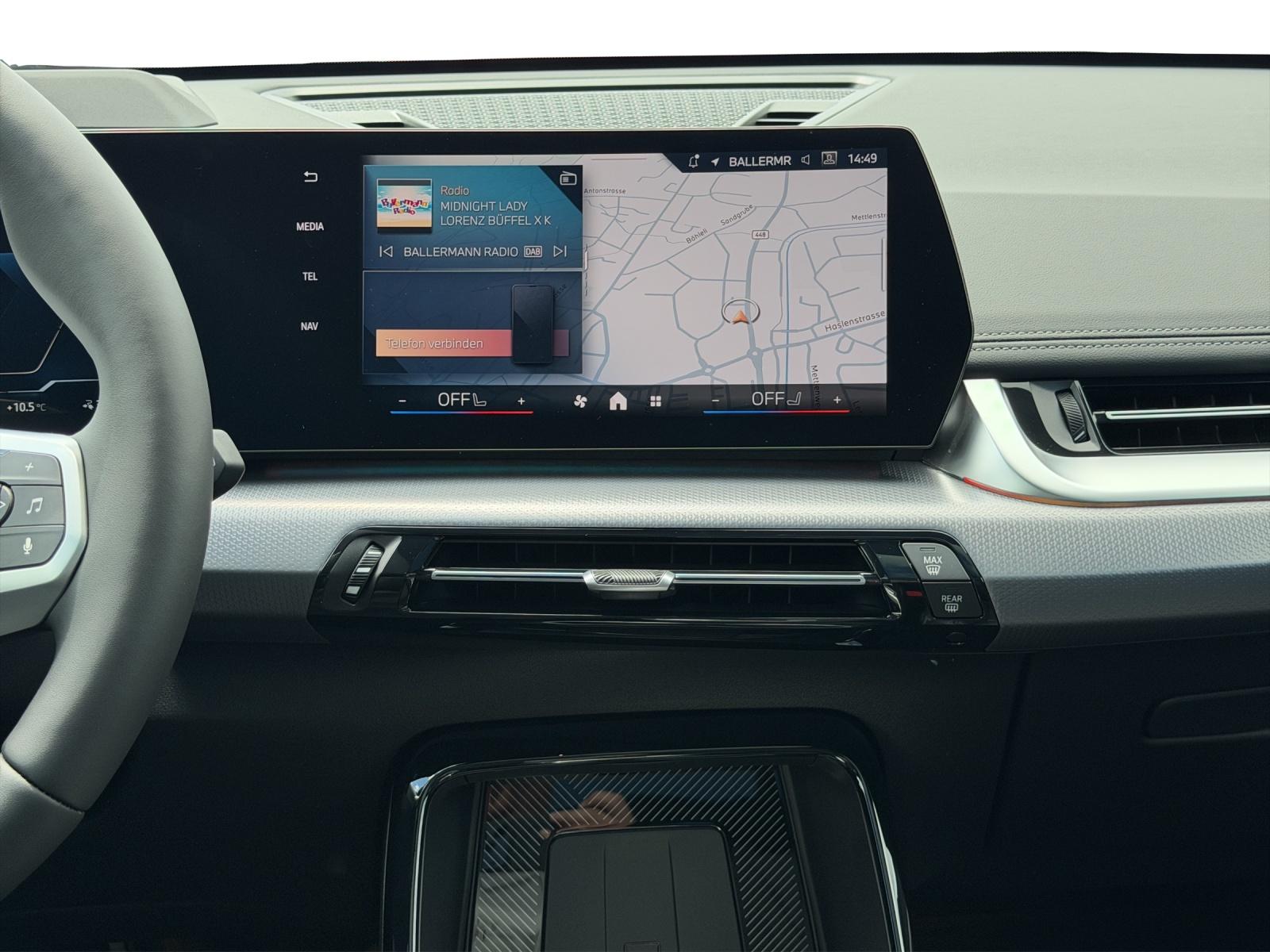 BMW iX1 xDrive30 M Sport-image-13