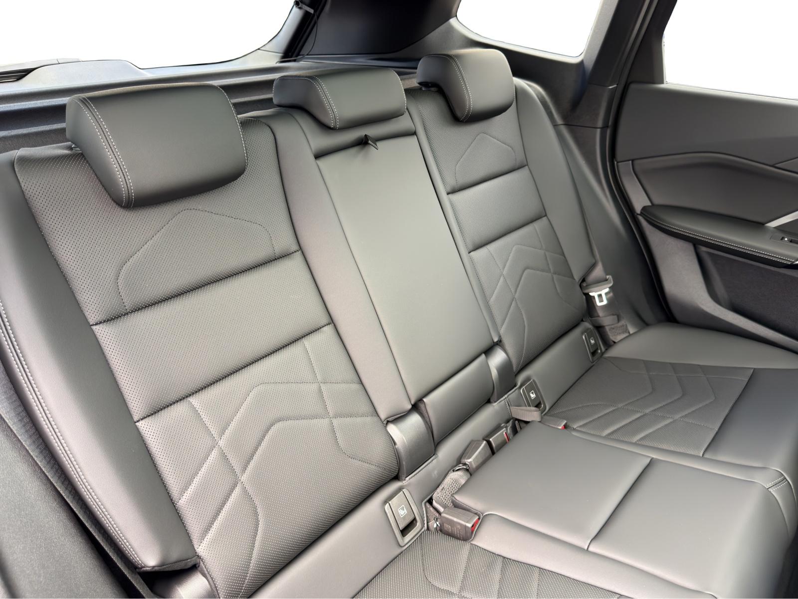 BMW iX1 xDrive30 M Sport-image-18