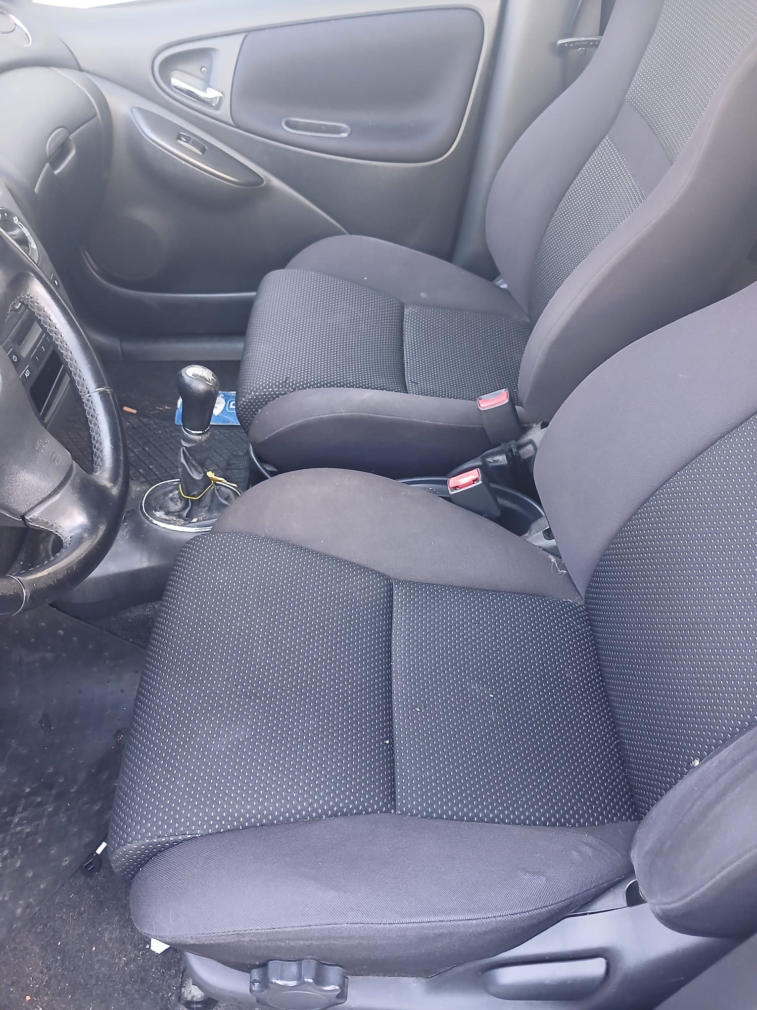 TOYOTA Yaris 1.5 TS-image-9