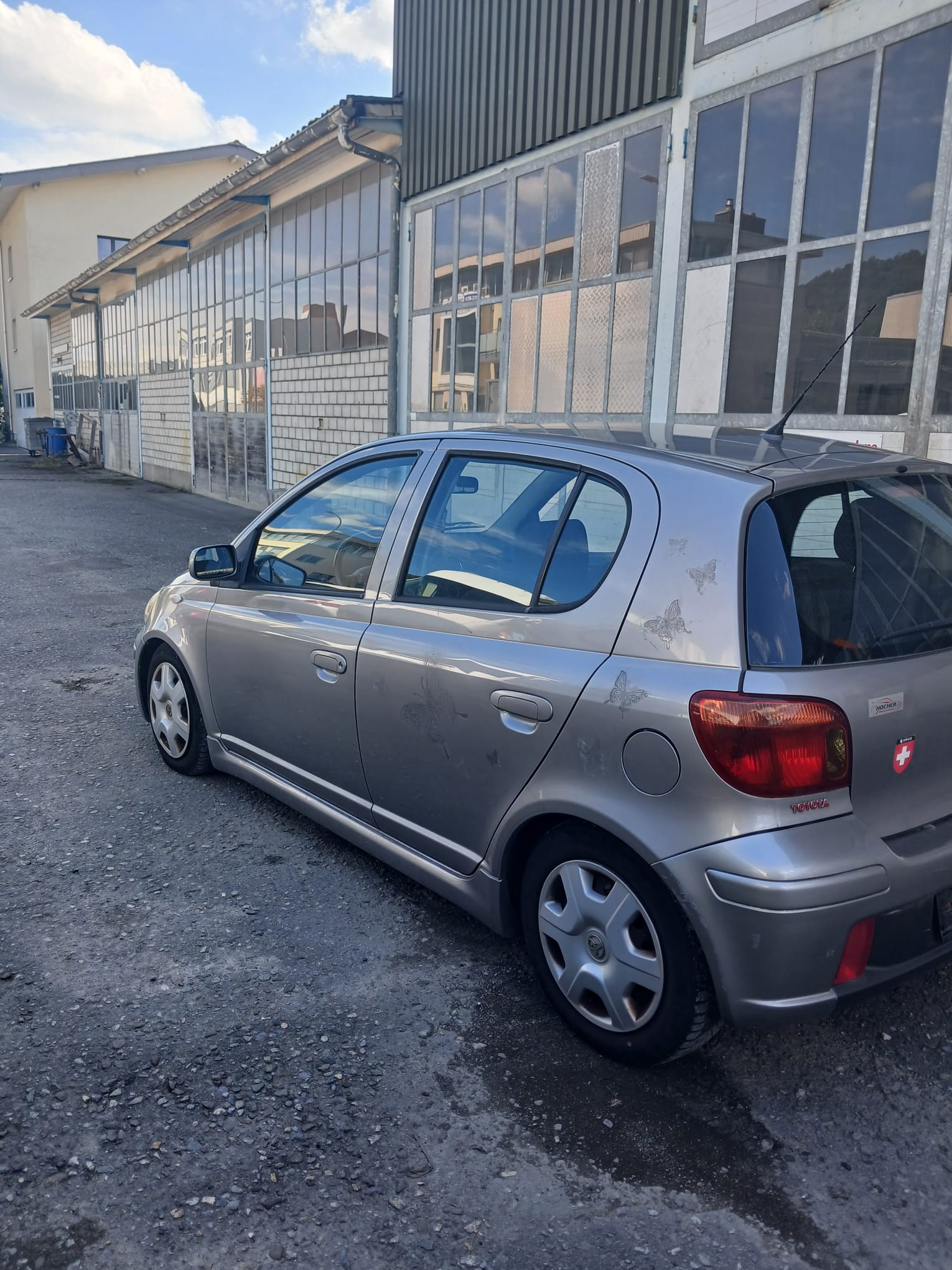 TOYOTA Yaris 1.5 TS-image-4