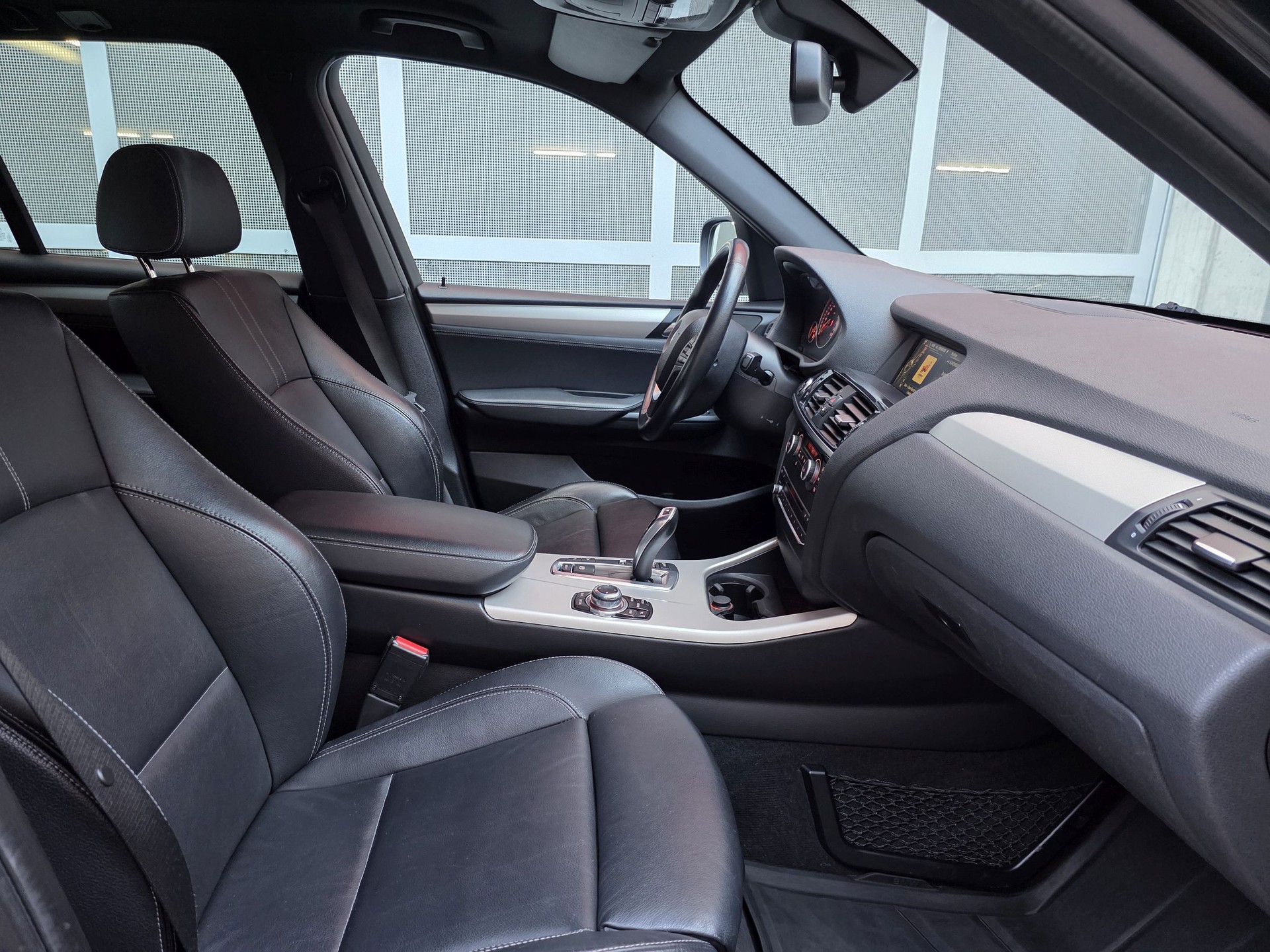 BMW X3 xDrive 30d Steptronic-image-13