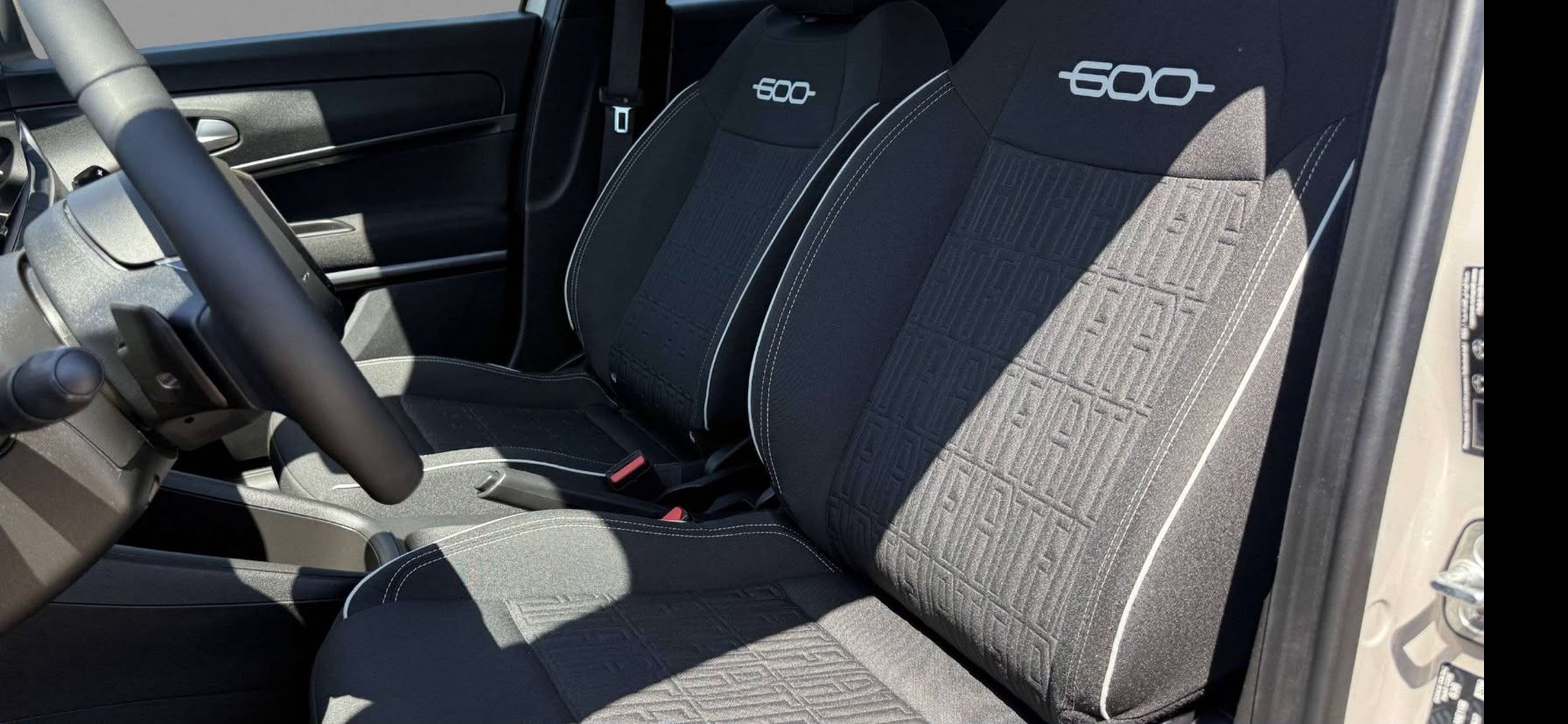 FIAT 600h MildHybrid Cult | 6-Gang DCT Automatik | 101PS | Jahreswagen | Frisch MFK | LED | CarPlay | wenig KM-image-4