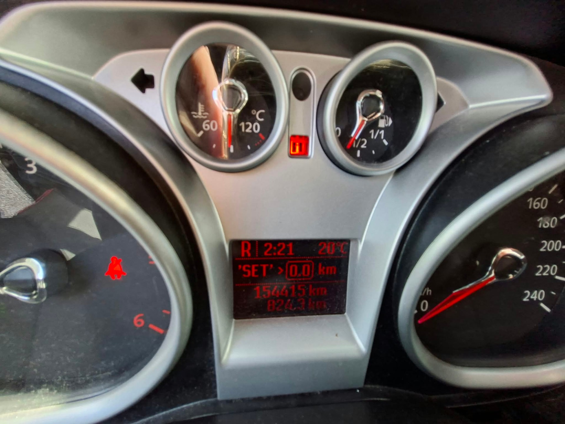 FORD Kuga 2.0 TDCi Titanium S 4WD PowerShift-image-6