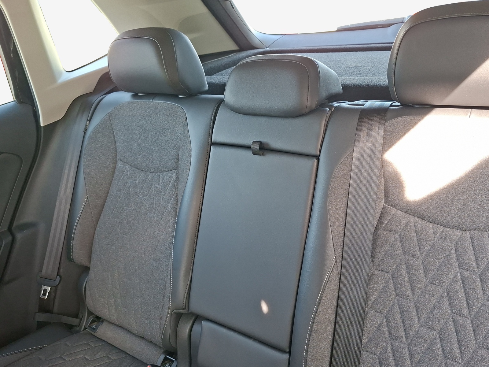 VW Tiguan 2.0 TSI DSG Life 4Motion-image-11
