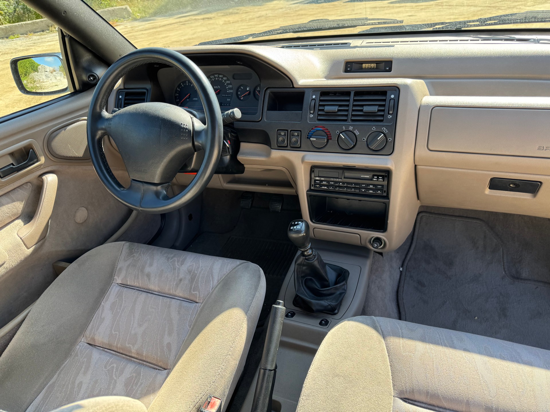 FORD Escort 1.8i 16V XR3i-image-8