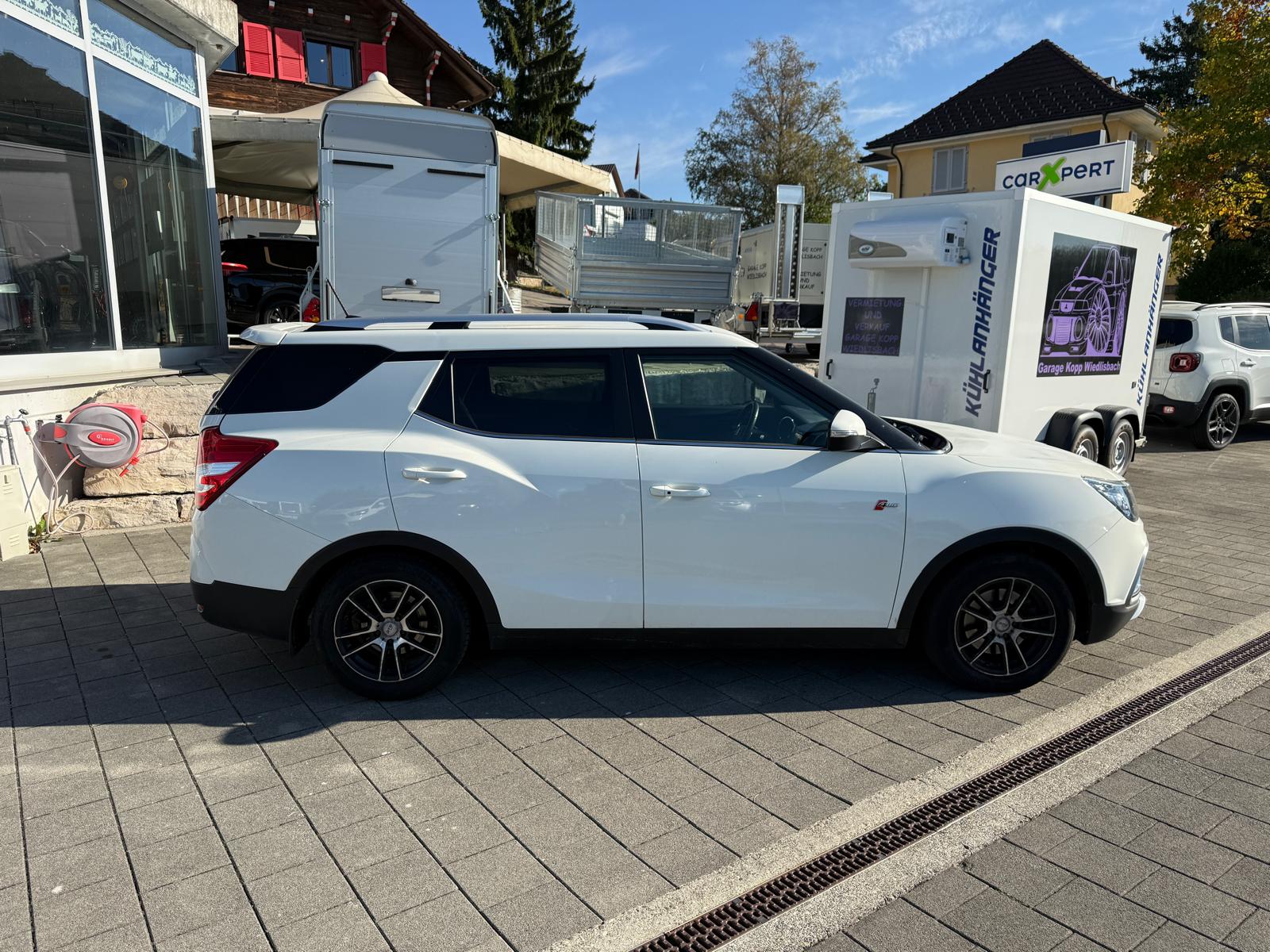 KGM-SsangYong XLV 1.6 eXDi Sapphire 4WD-image-5