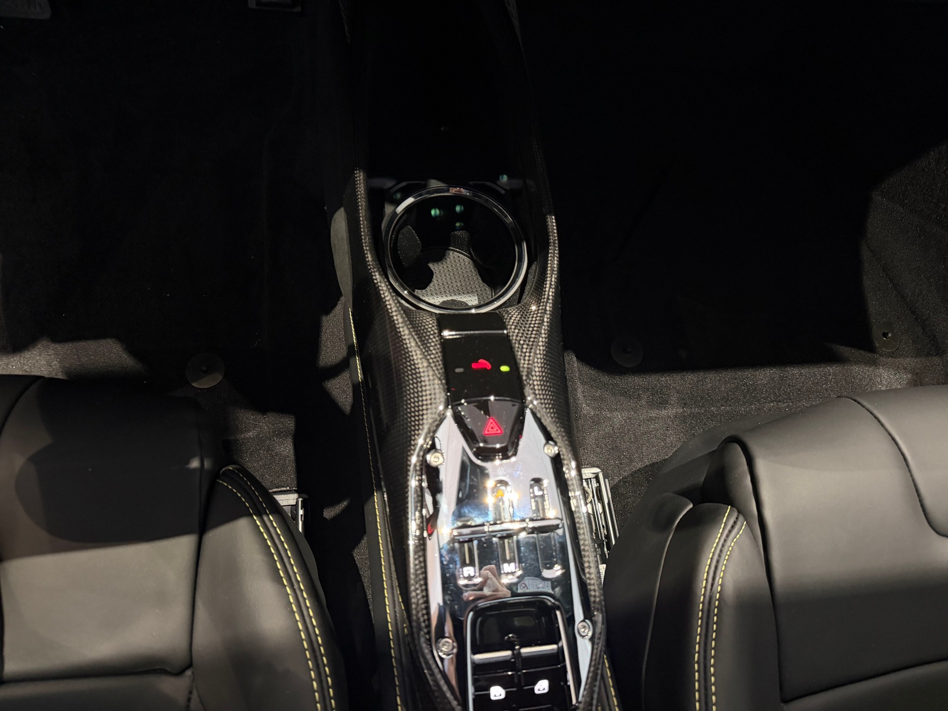 FERRARI SF90 Spider-image-18