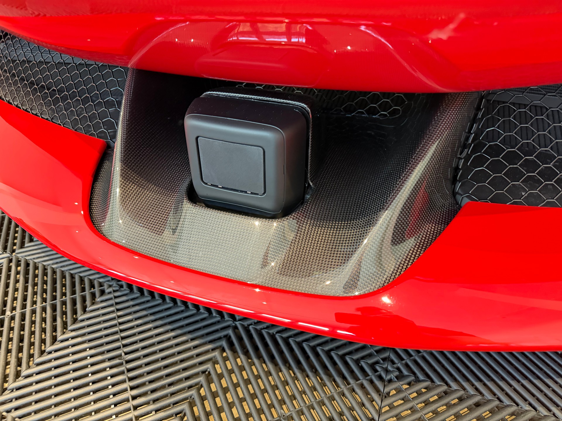 FERRARI SF90 Spider-image-10