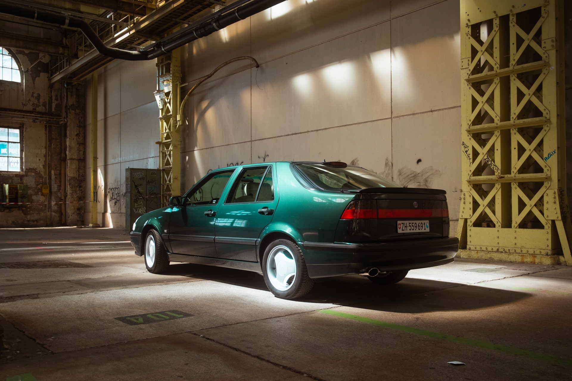 SAAB 2.3-16 Turbo LPT CSE Anniv.-image-1