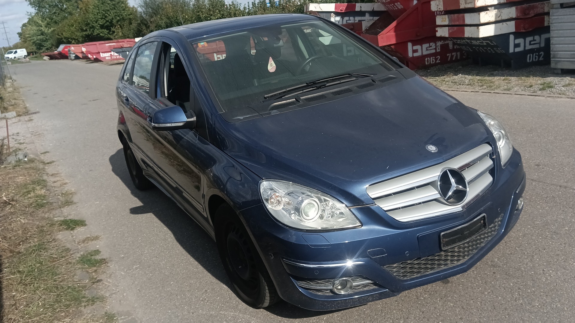 MERCEDES-BENZ B 200 CDI Autotronic-image-1