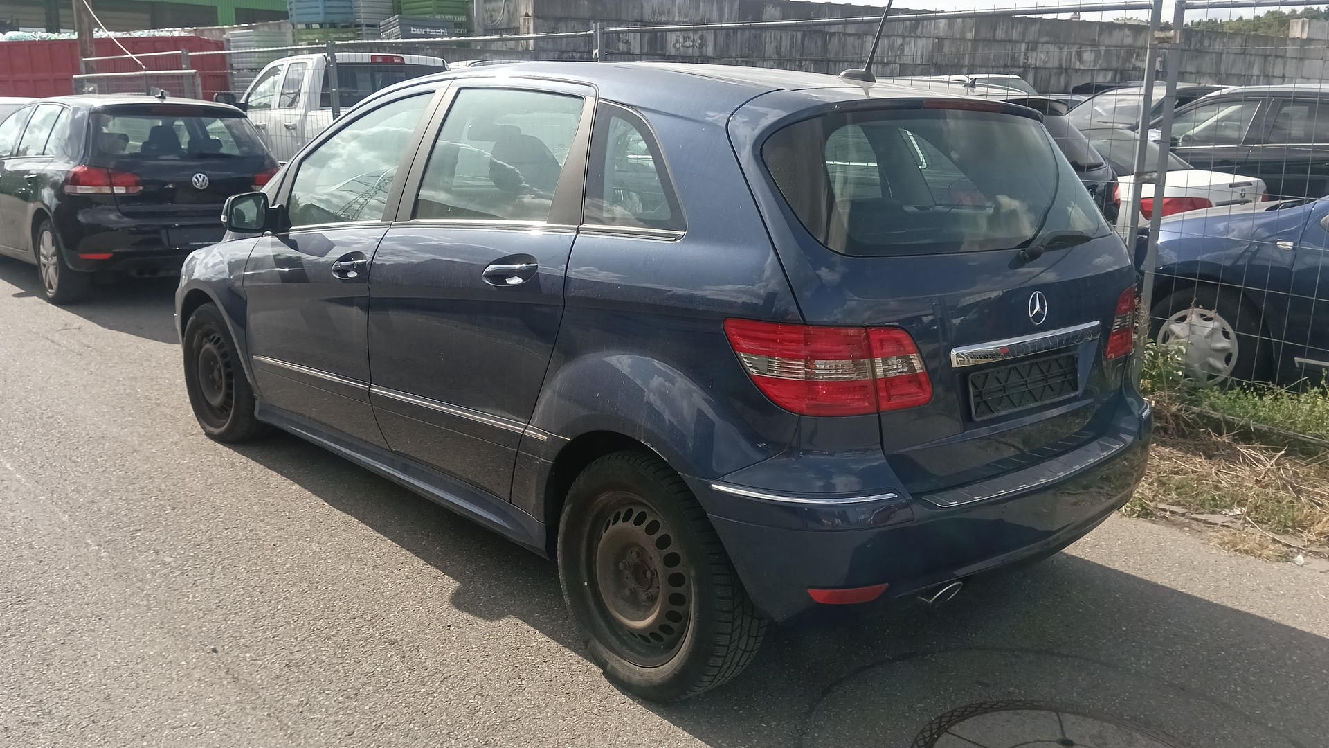 MERCEDES-BENZ B 200 CDI Autotronic-image-2