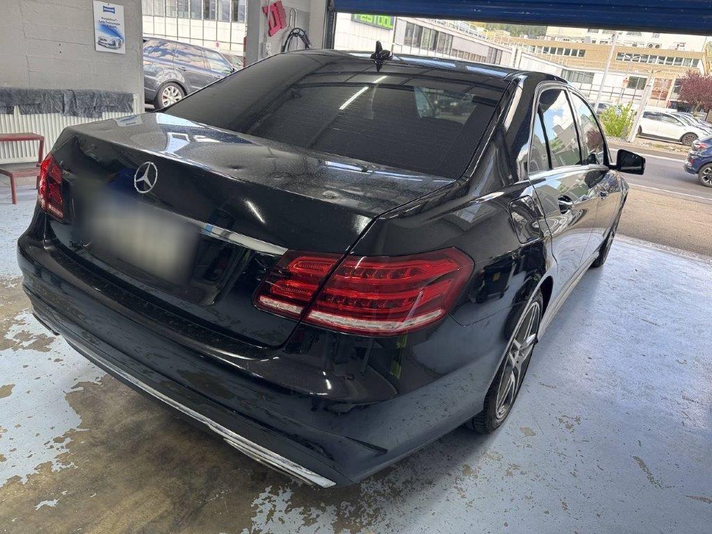 MERCEDES-BENZ E 350 4Matic 7G-Tronic-image-3