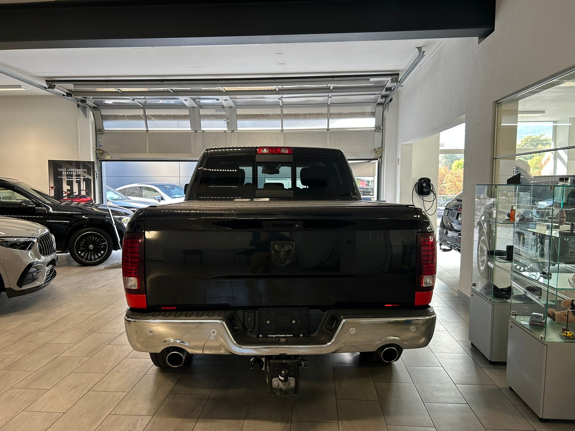 DODGE RAM 1500 LARAMIE-image-5