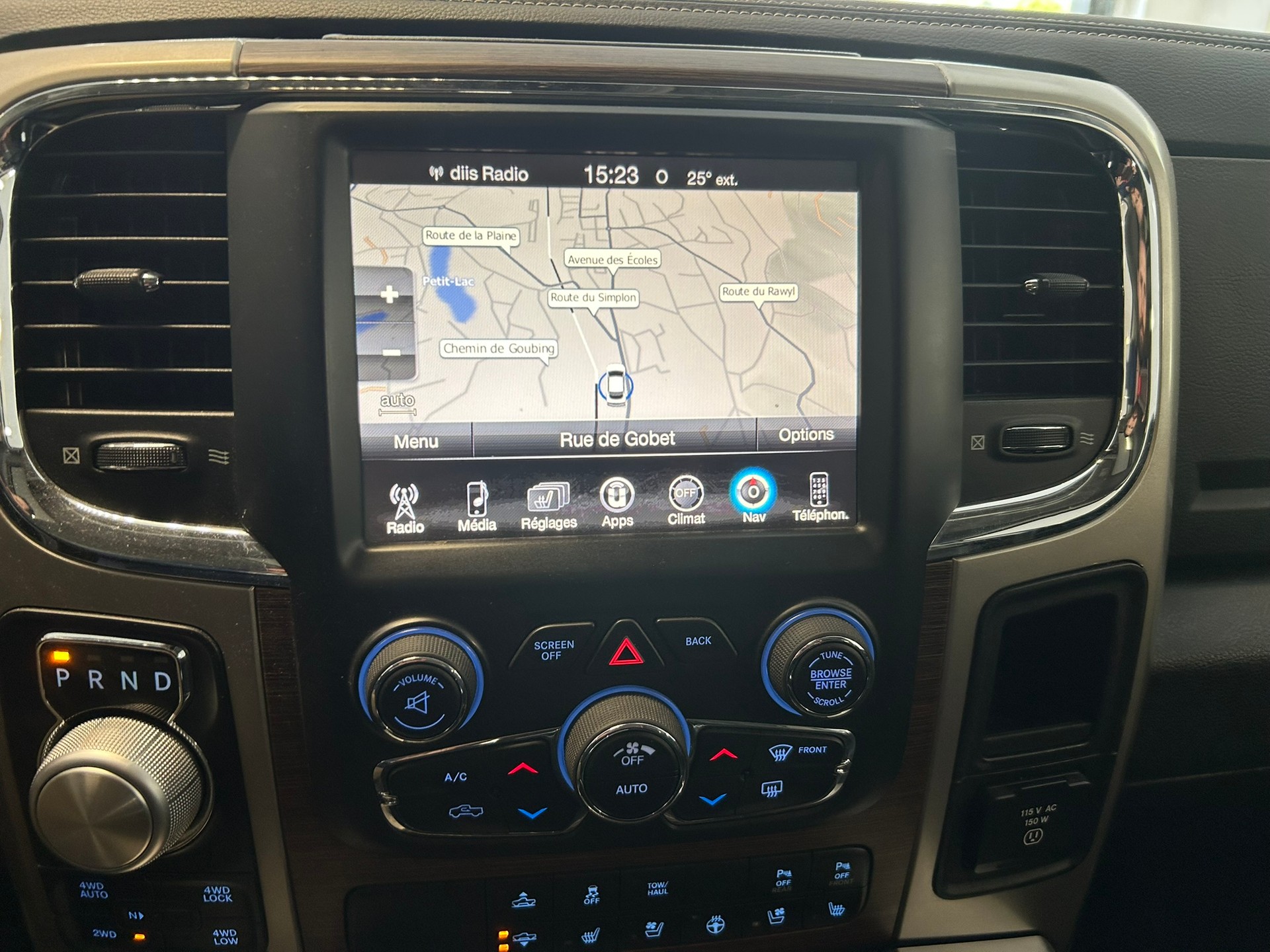 DODGE RAM 1500 LARAMIE-image-12