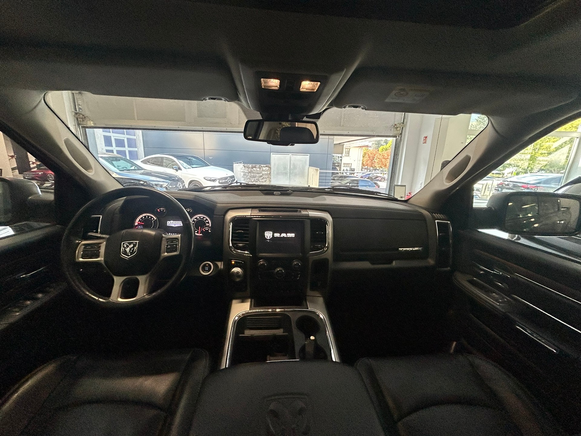 DODGE RAM 1500 LARAMIE-image-7