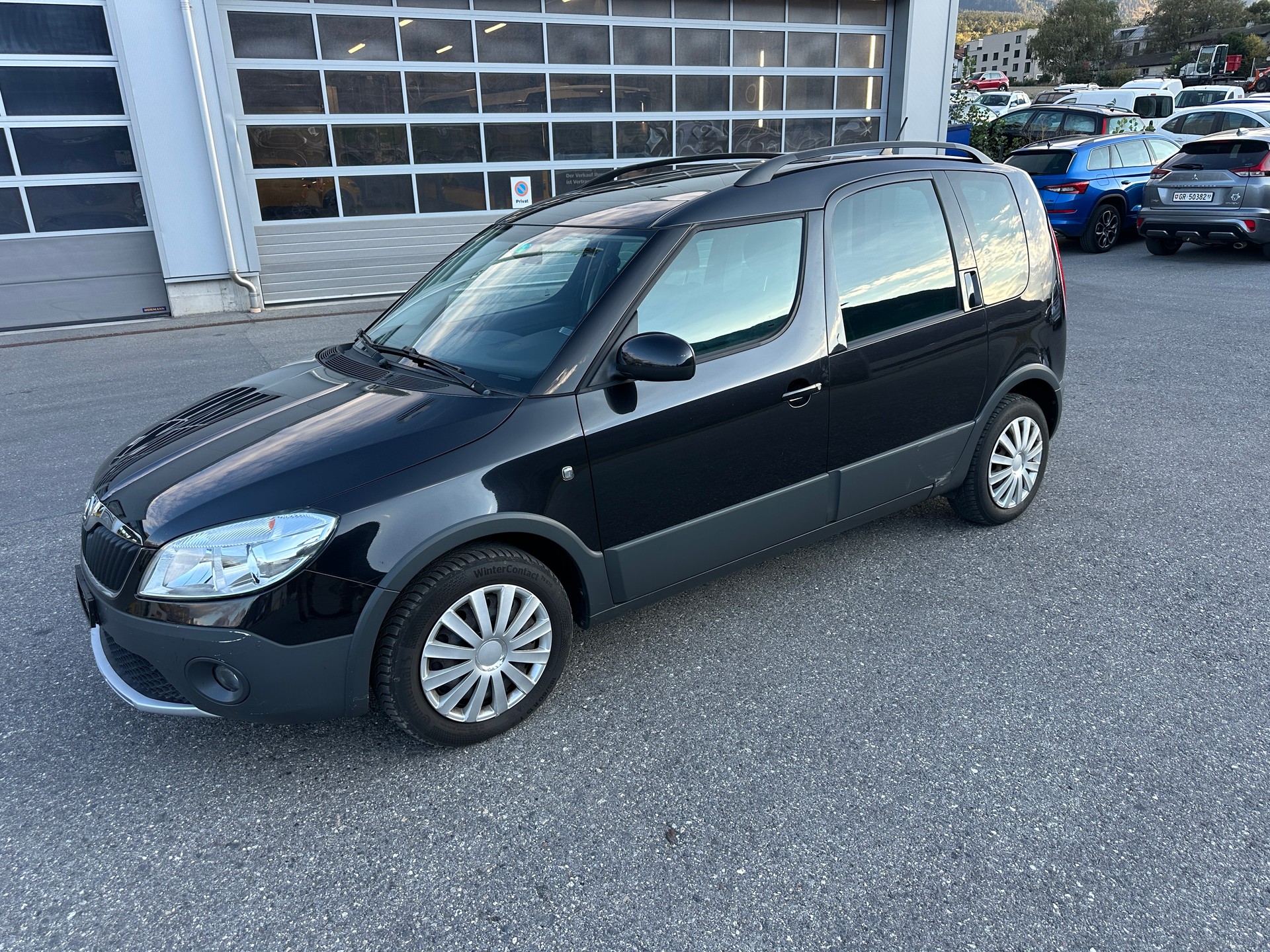 SKODA Roomster 1.6 TDI Scout-image-2