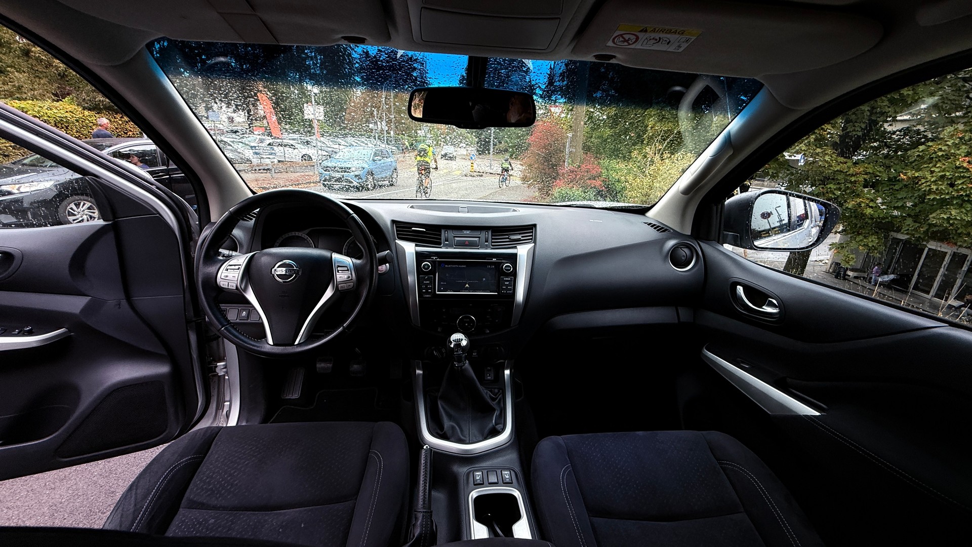 NISSAN Navara Double Cab Acenta 2.3 dCi 4WD-image-9