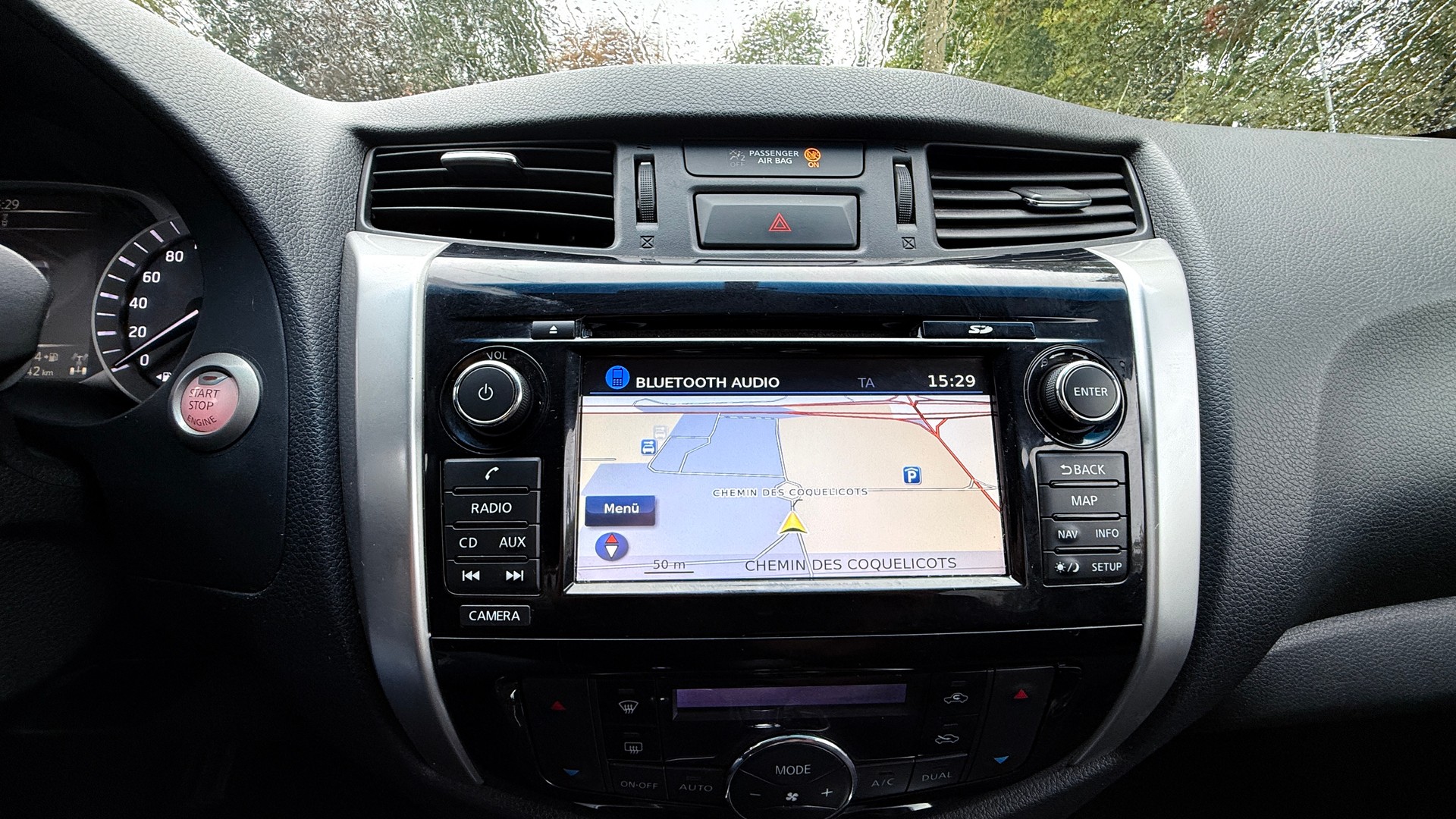 NISSAN Navara Double Cab Acenta 2.3 dCi 4WD-image-13