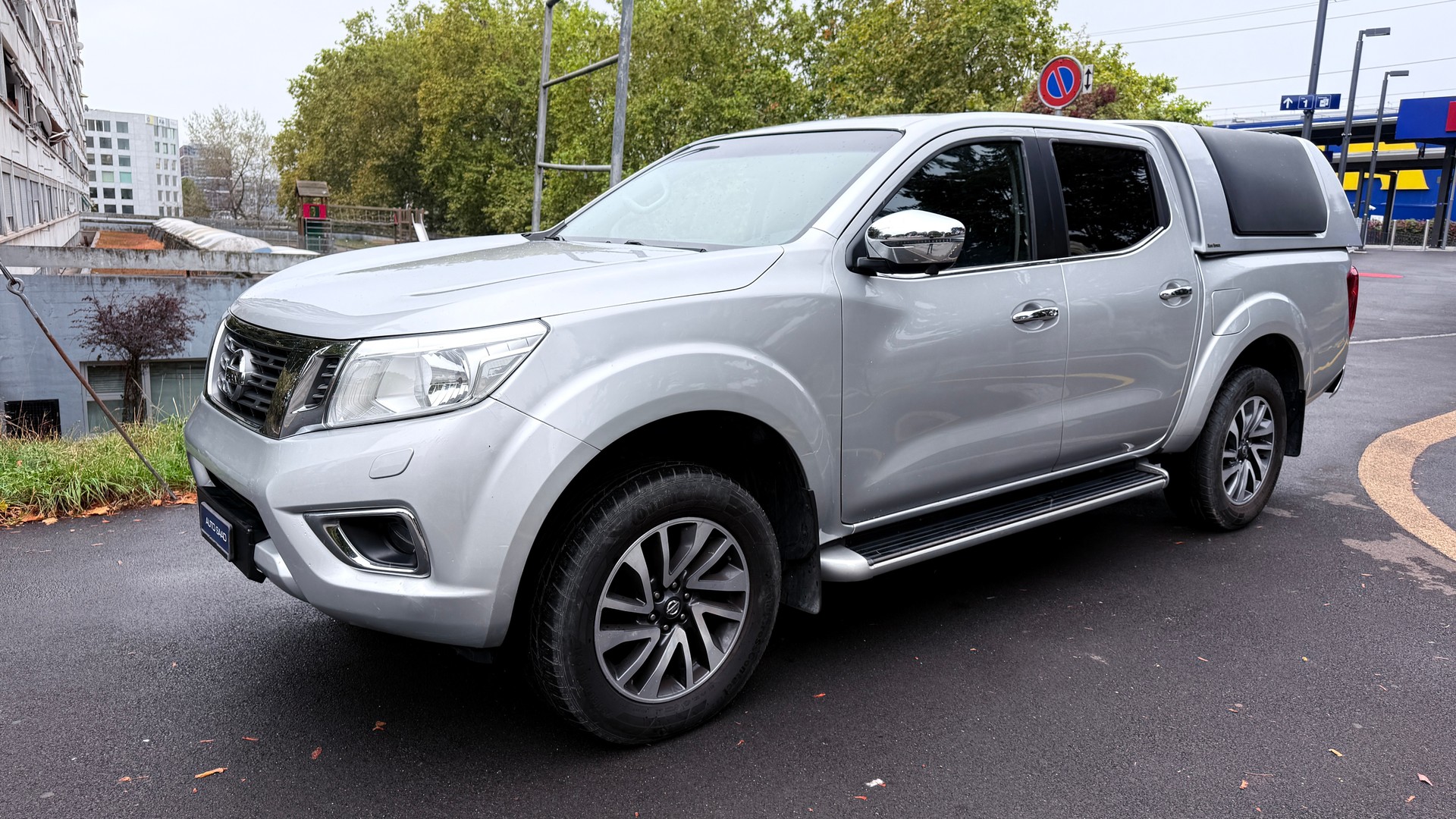 NISSAN Navara Double Cab Acenta 2.3 dCi 4WD-image-2