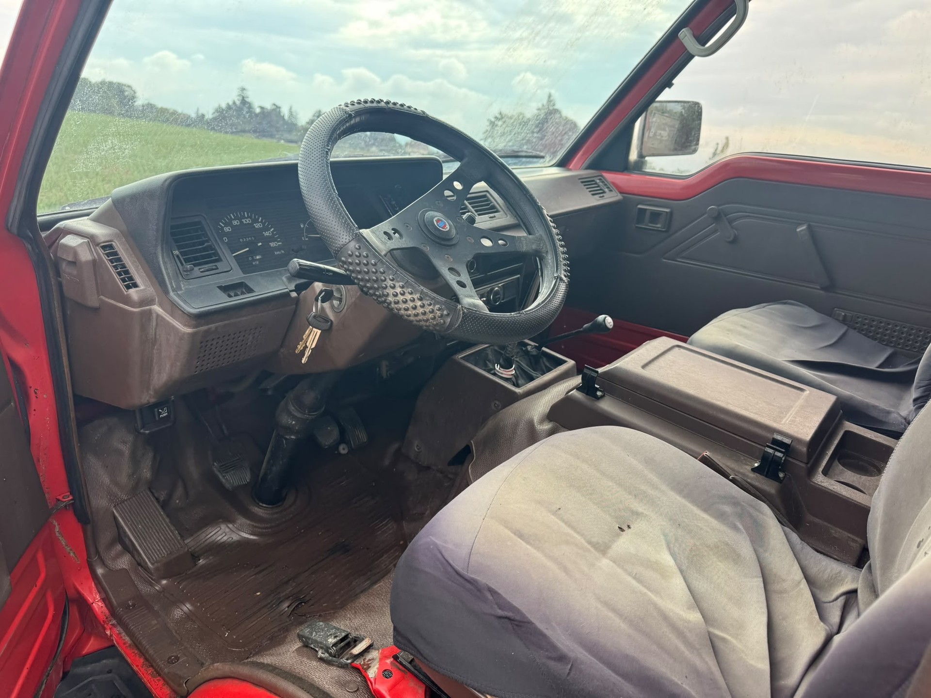 TOYOTA Hiace 2.2 4x4-image-9