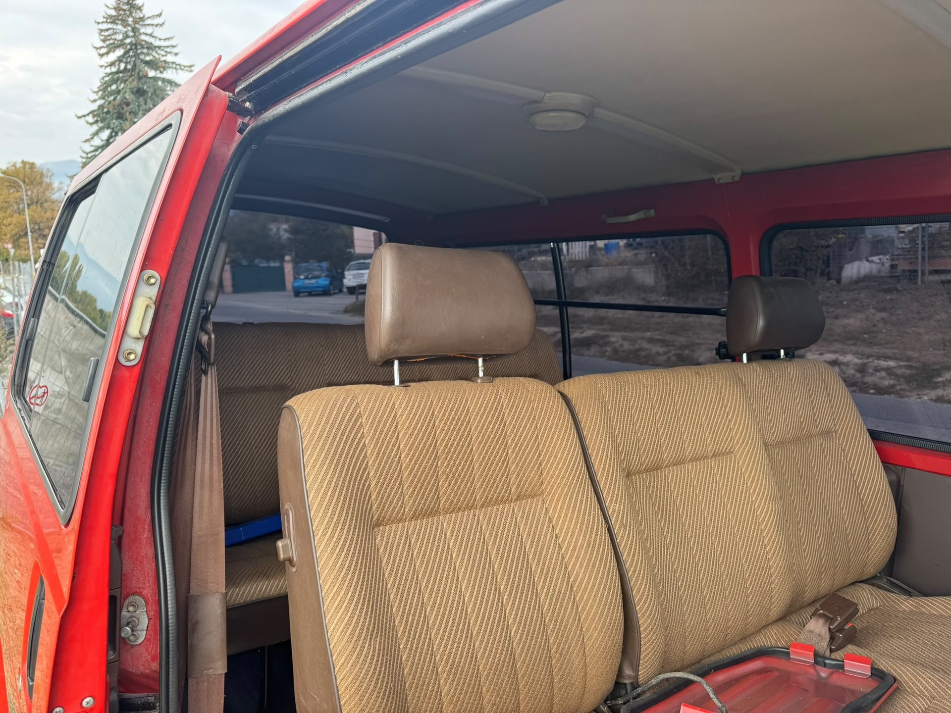 TOYOTA Hiace 2.2 4x4-image-7
