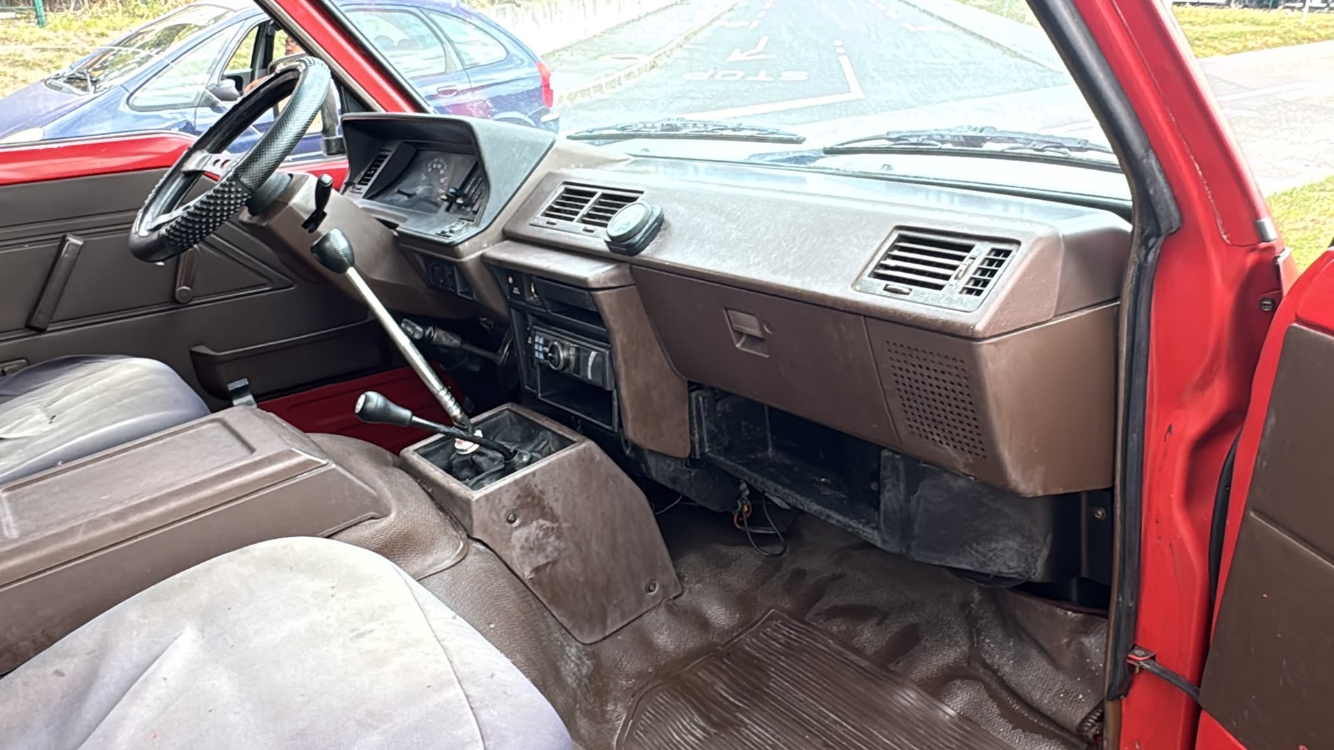 TOYOTA Hiace 2.2 4x4-image-10