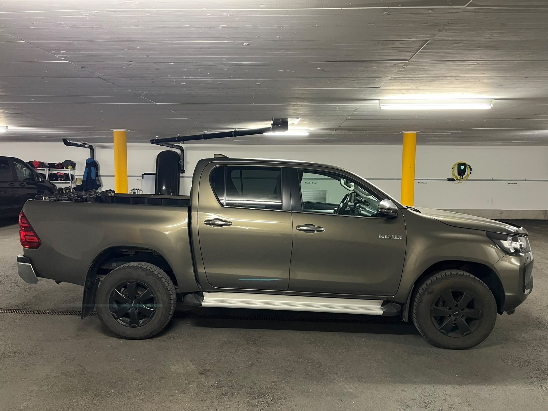 TOYOTA 2.4D-4D Style Double Cab 4x4-image-0