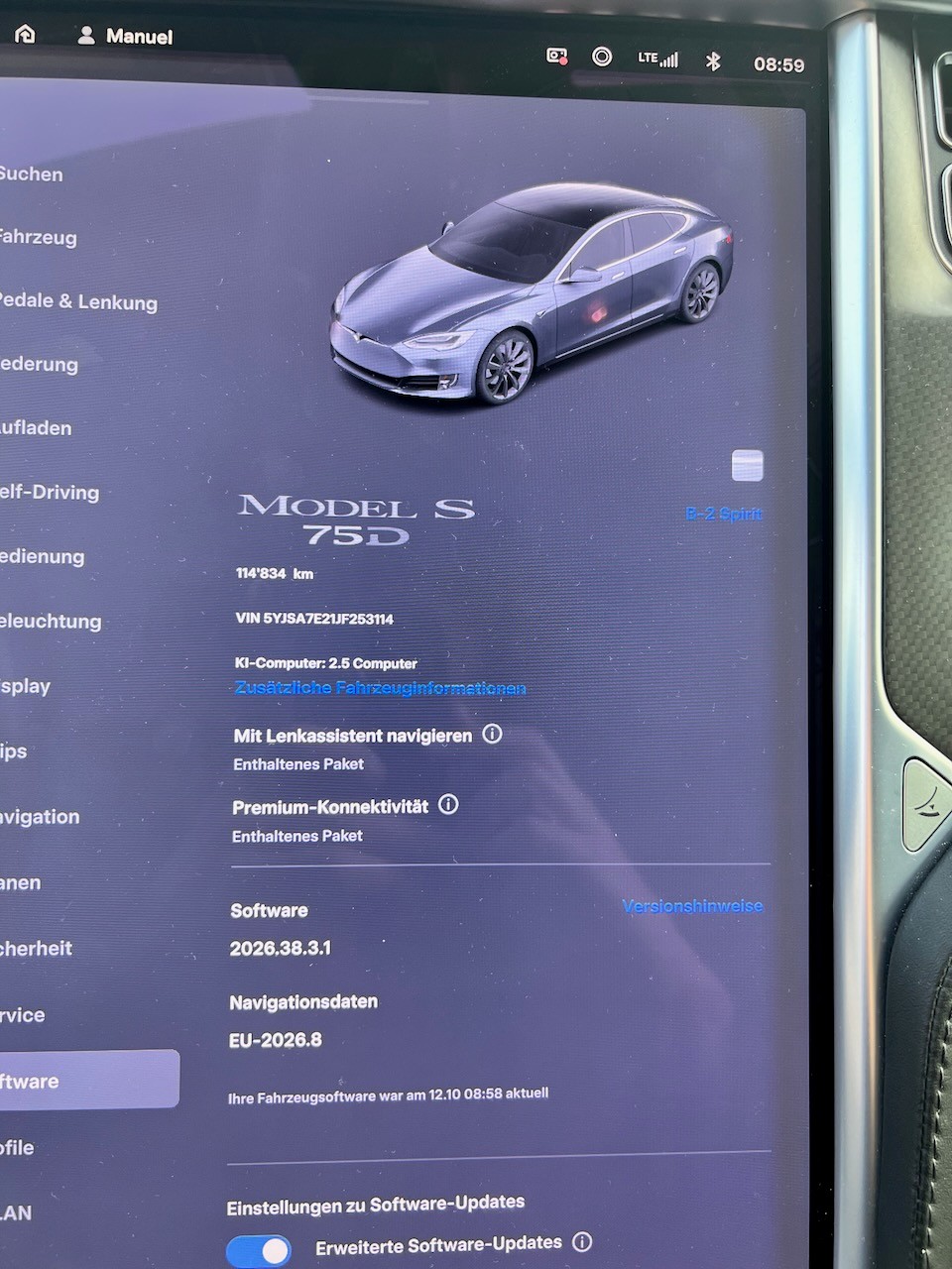 TESLA Model S 75 D-image-14