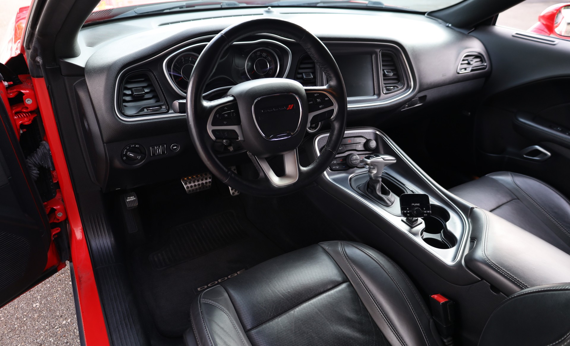 DODGE Challenger 3.6 SXT PLUS-image-8