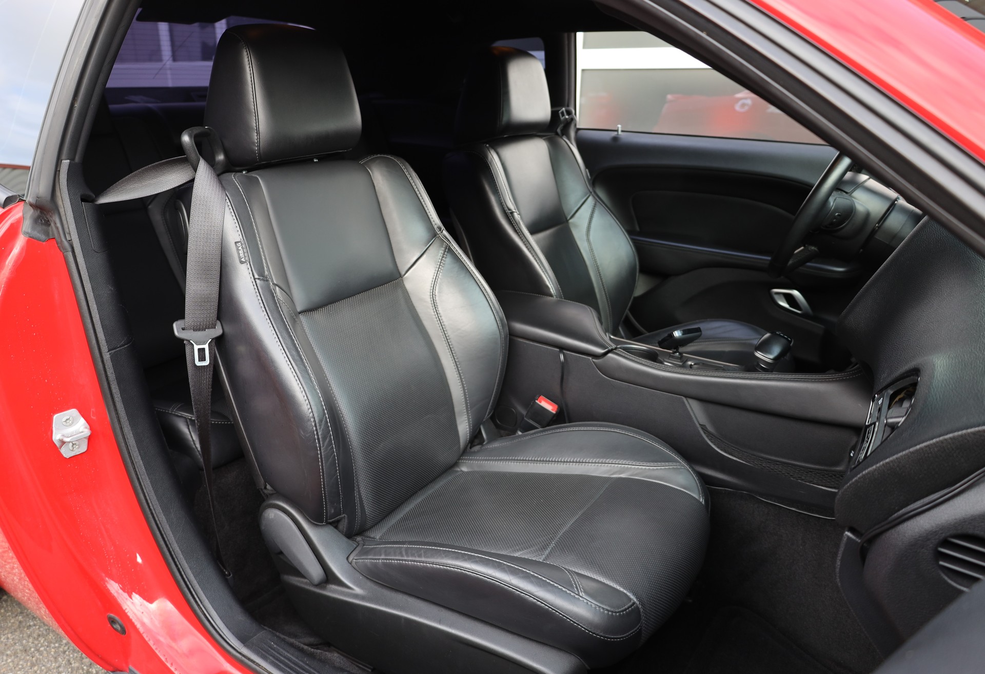 DODGE Challenger 3.6 SXT PLUS-image-13