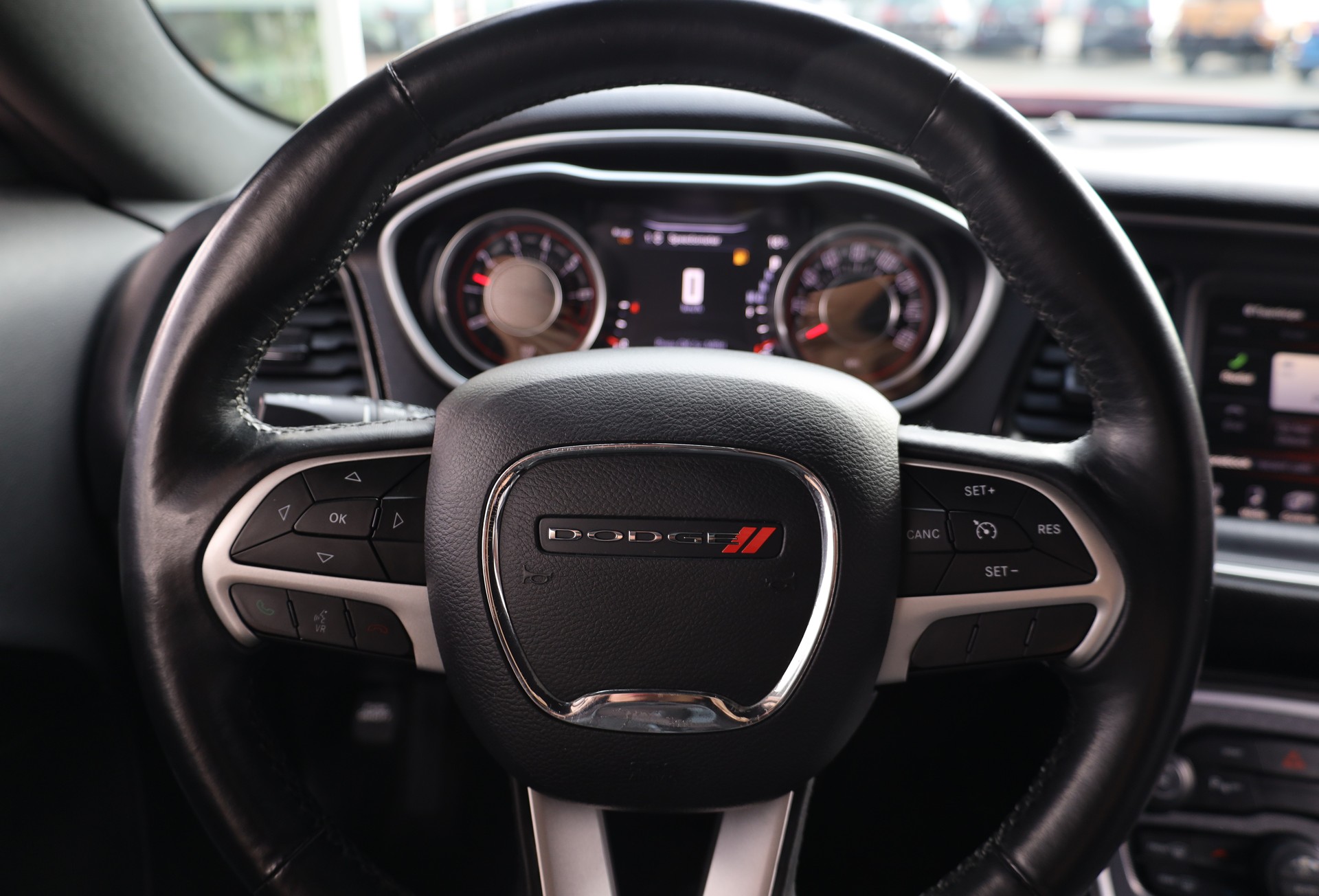 DODGE Challenger 3.6 SXT PLUS-image-9