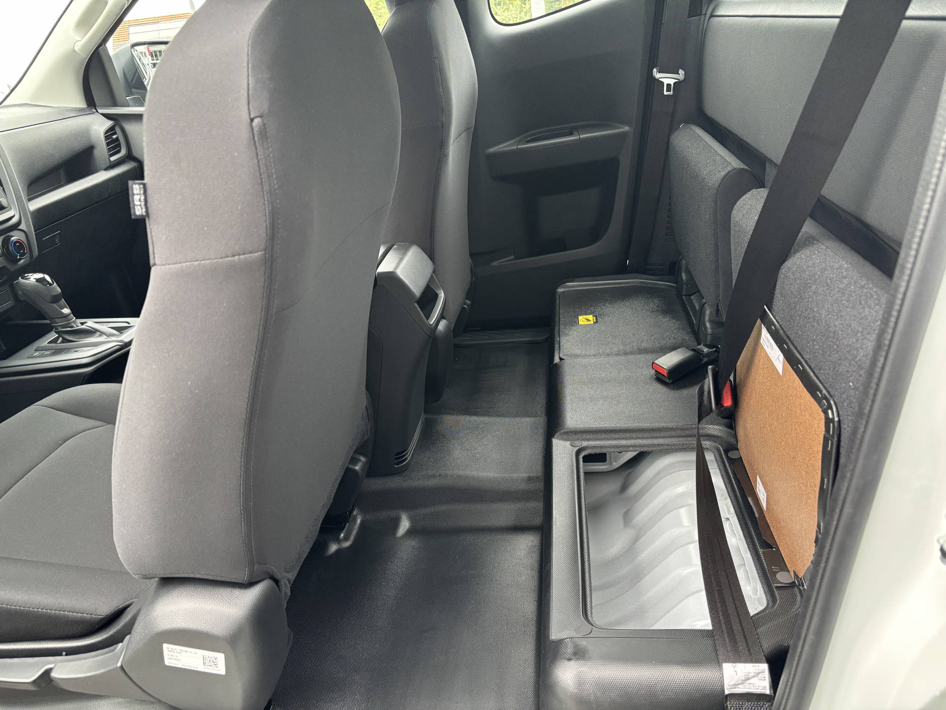 ISUZU D-Max Space Pick-up 2.2 DDi B-Strong 4x4-image-6