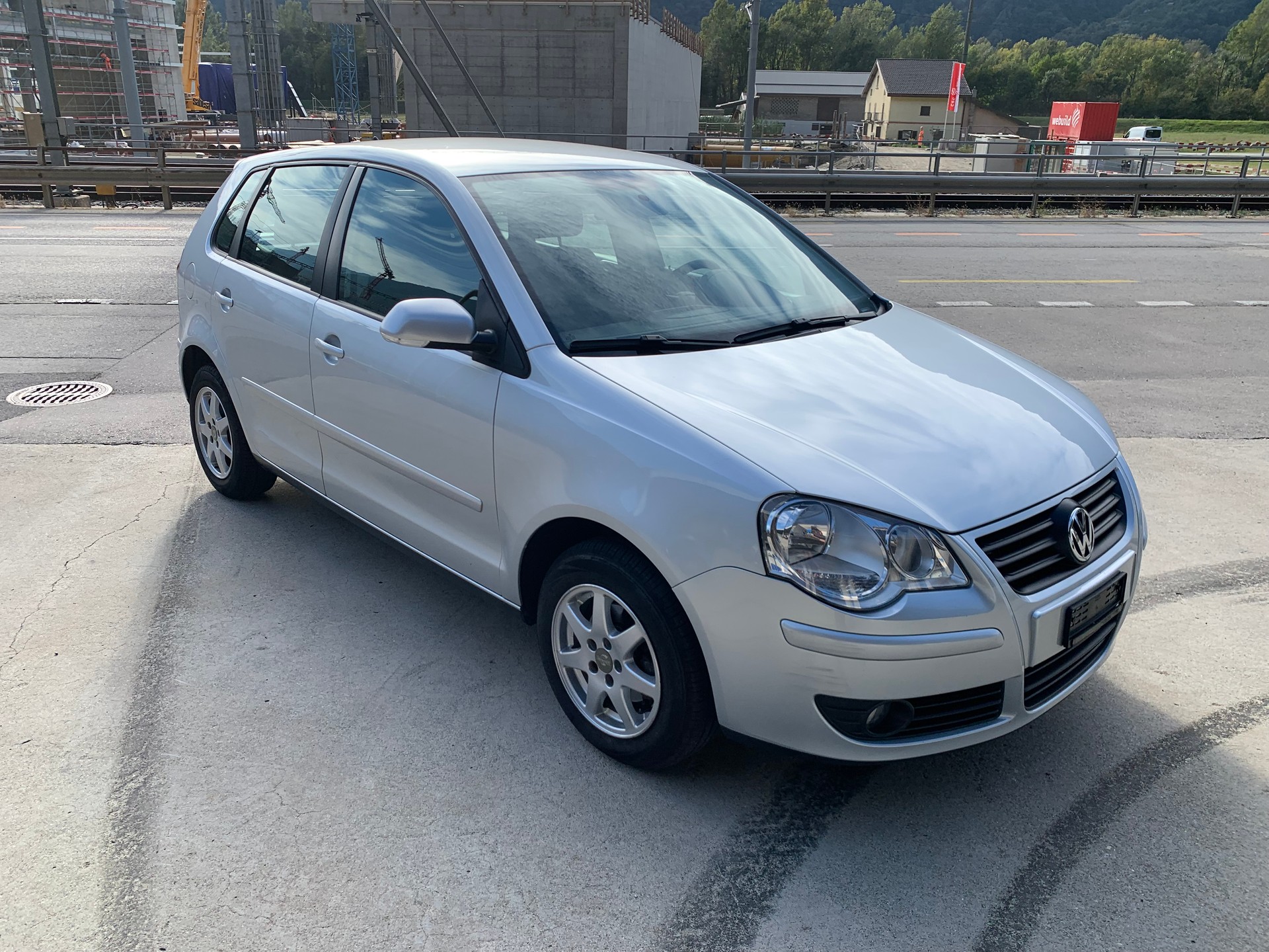 VW Polo 1.4 16V Trendline Automatic-image-0