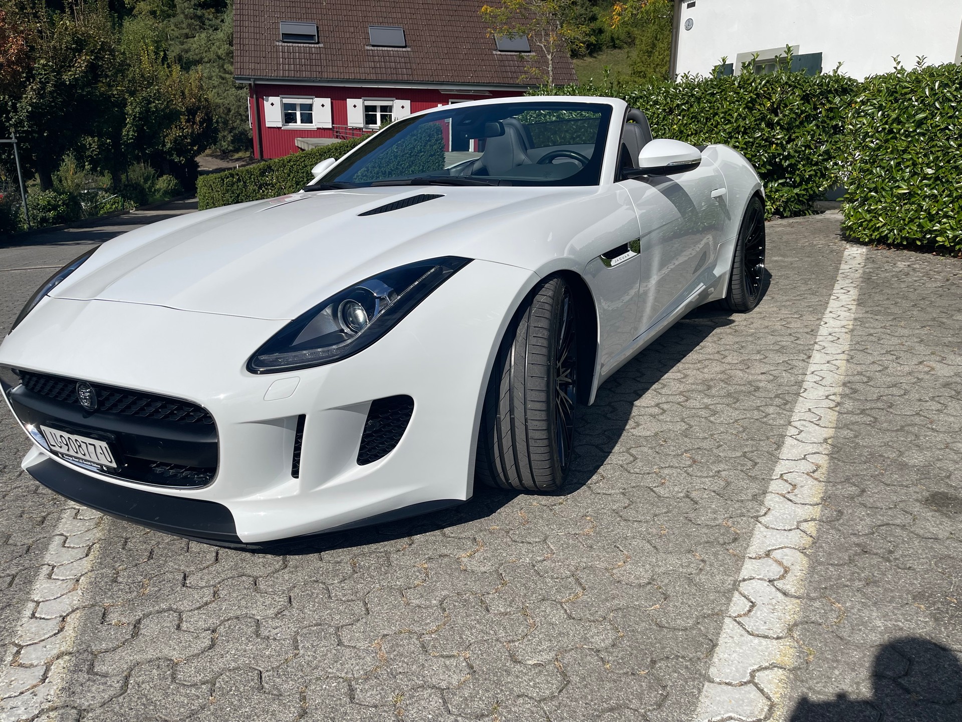 JAGUAR F-Type Convertible 3.0 V6 S/C-image-1
