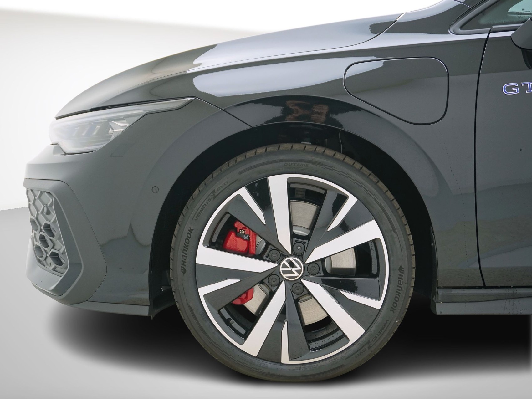 VW Golf VIII 1.5 TSI Plug-in-Hybrid GTE DSG-image-9