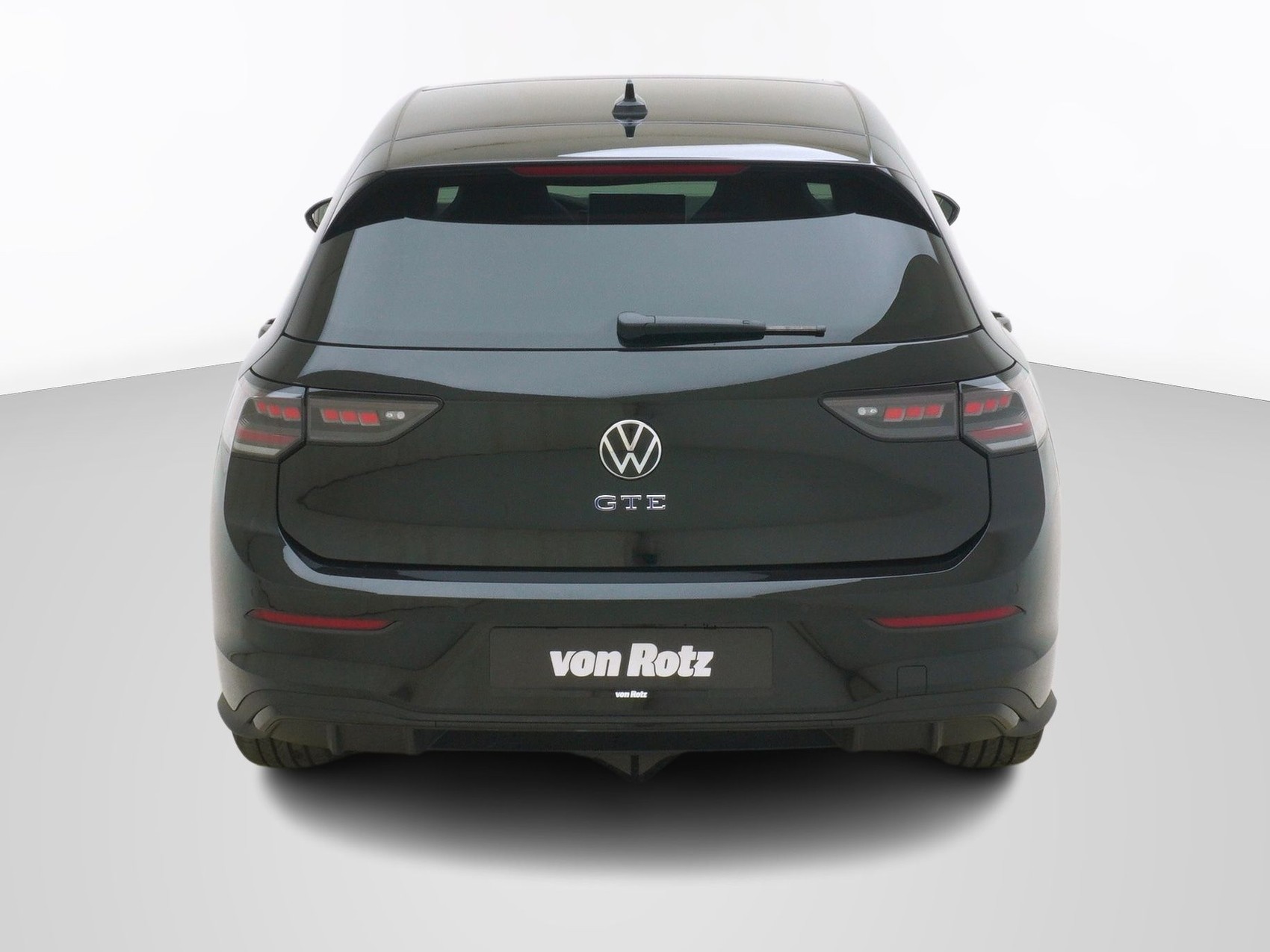 VW Golf VIII 1.5 TSI Plug-in-Hybrid GTE DSG-image-2