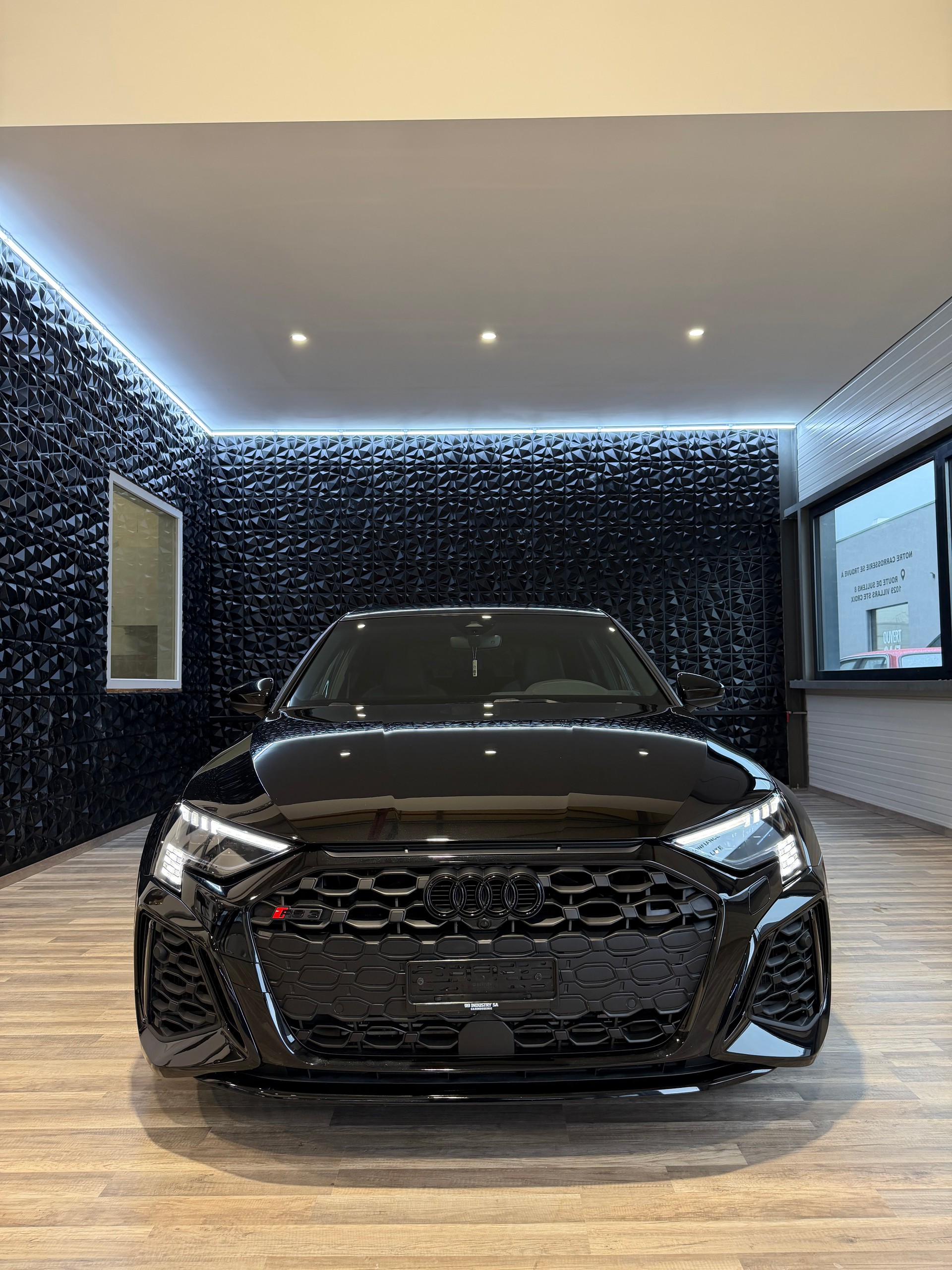 AUDI RS3 Sportback 2.5 TSI quattro S-tronic-showroom-element-2