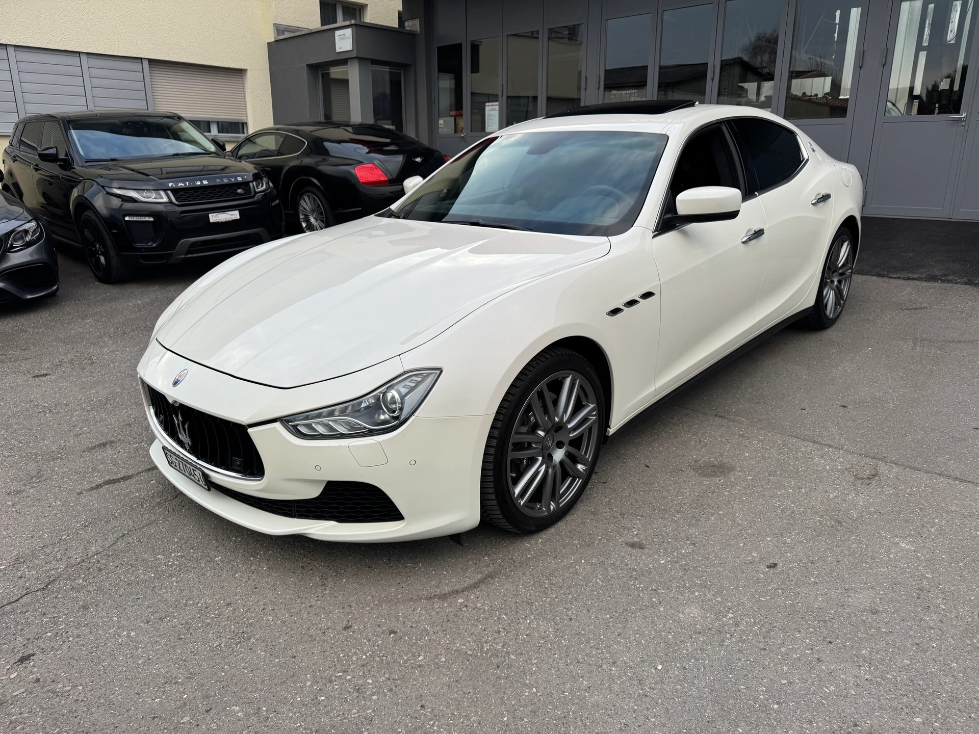 MASERATI Ghibli S Q4 3.0 V6 Swiss Mountain Ed. Automatica-image-7