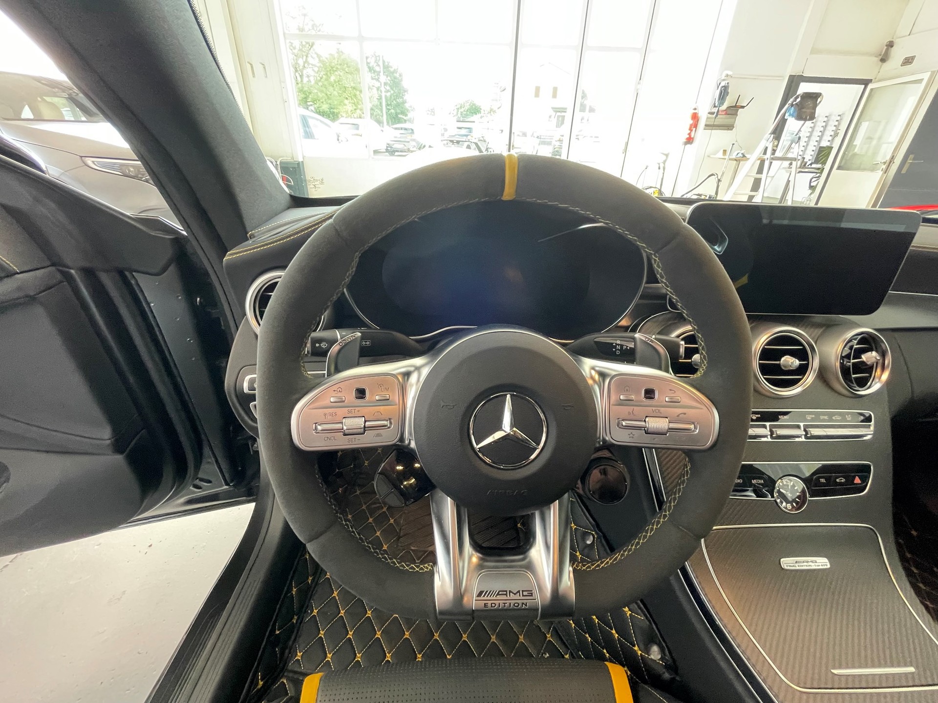 MERCEDES-BENZ C 63 S AMG Premium +-image-13
