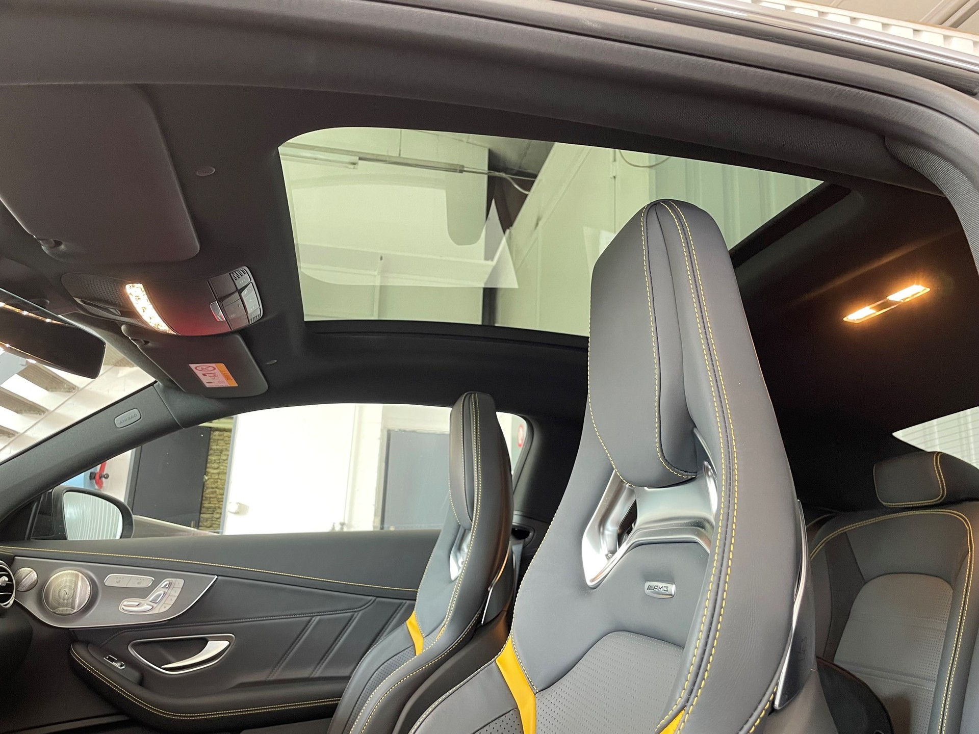 MERCEDES-BENZ C 63 S AMG Premium +-image-8
