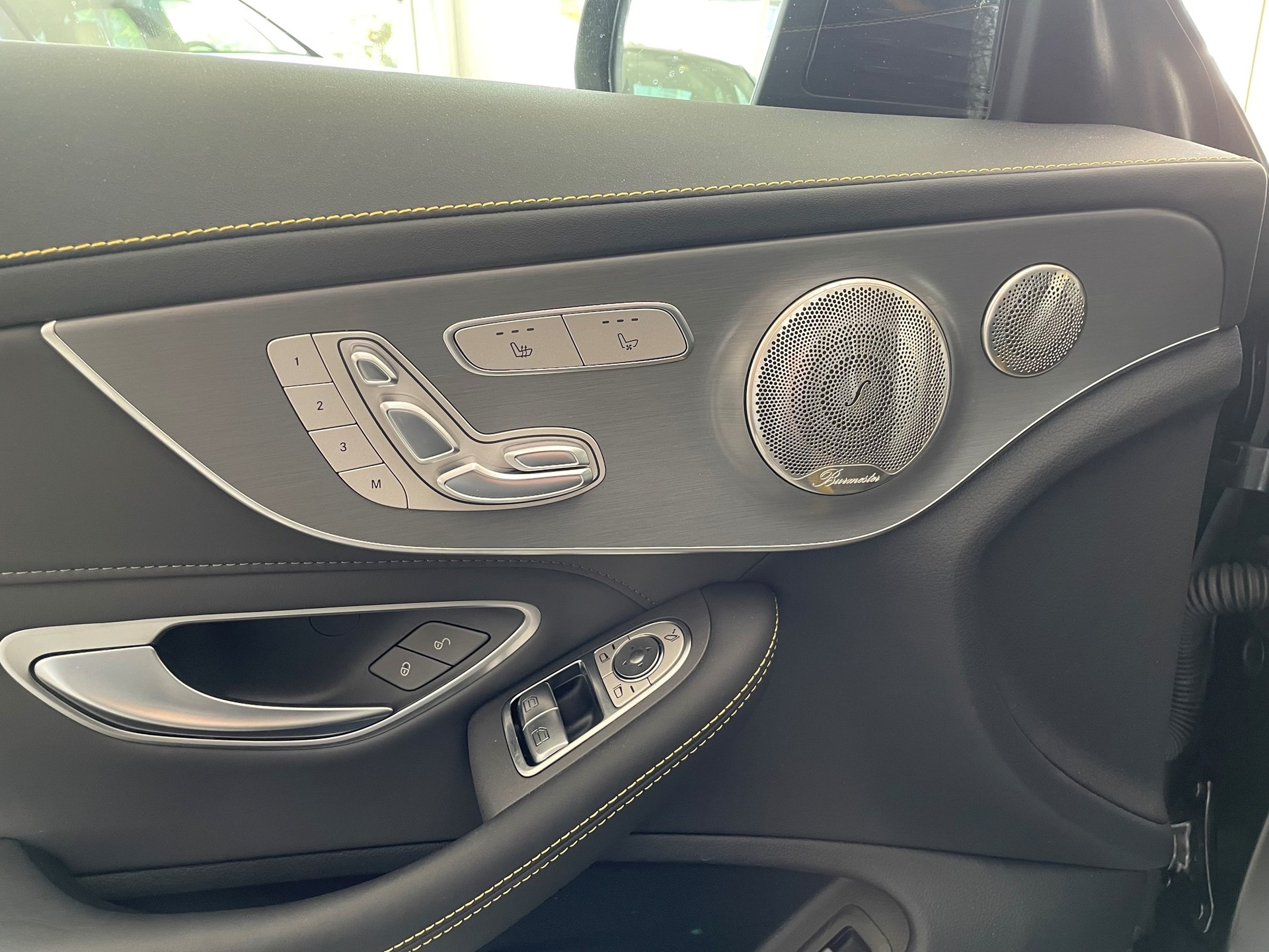 MERCEDES-BENZ C 63 S AMG Premium +-image-9