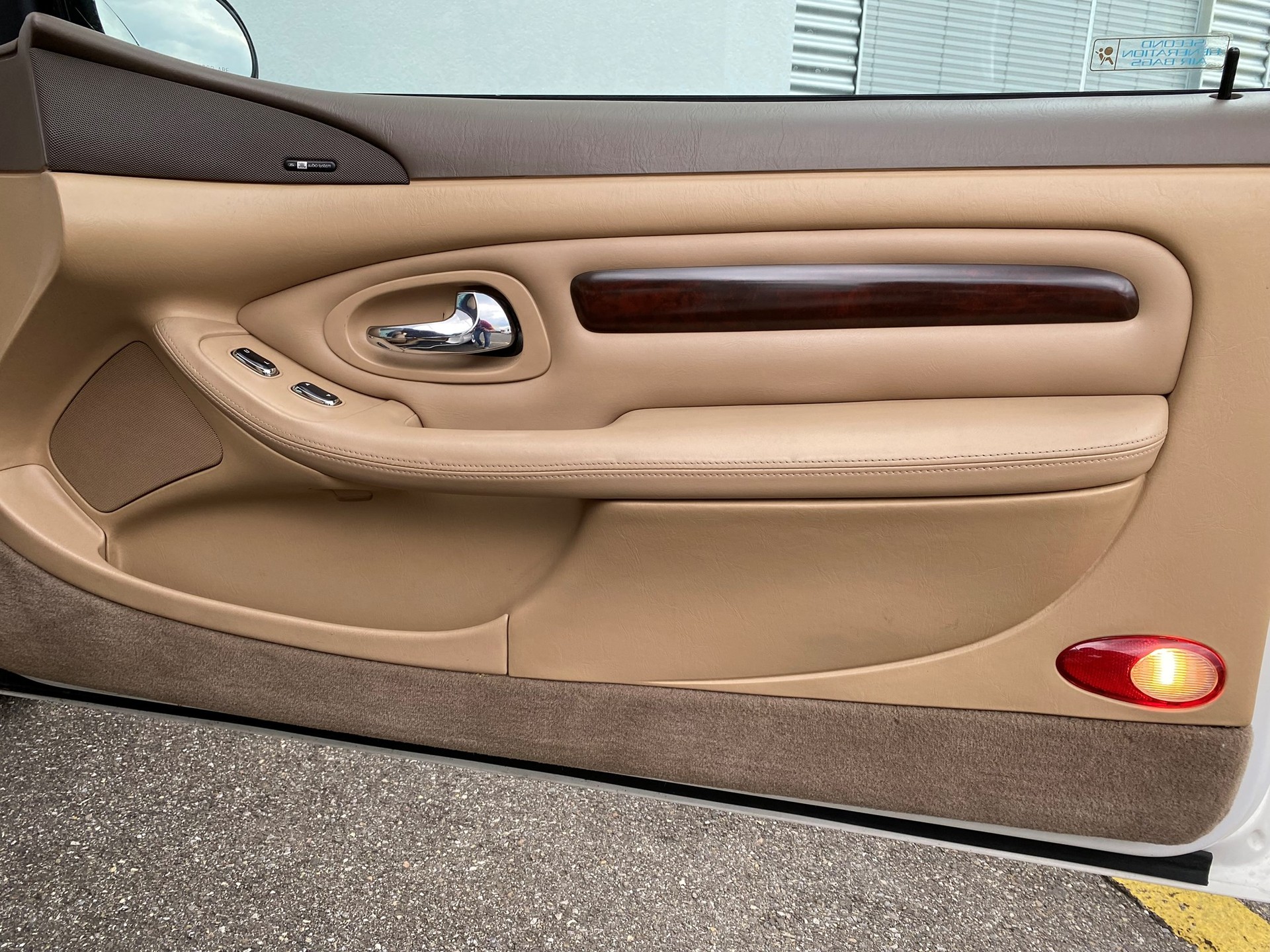 LINCOLN MARK VIII LSC-image-13