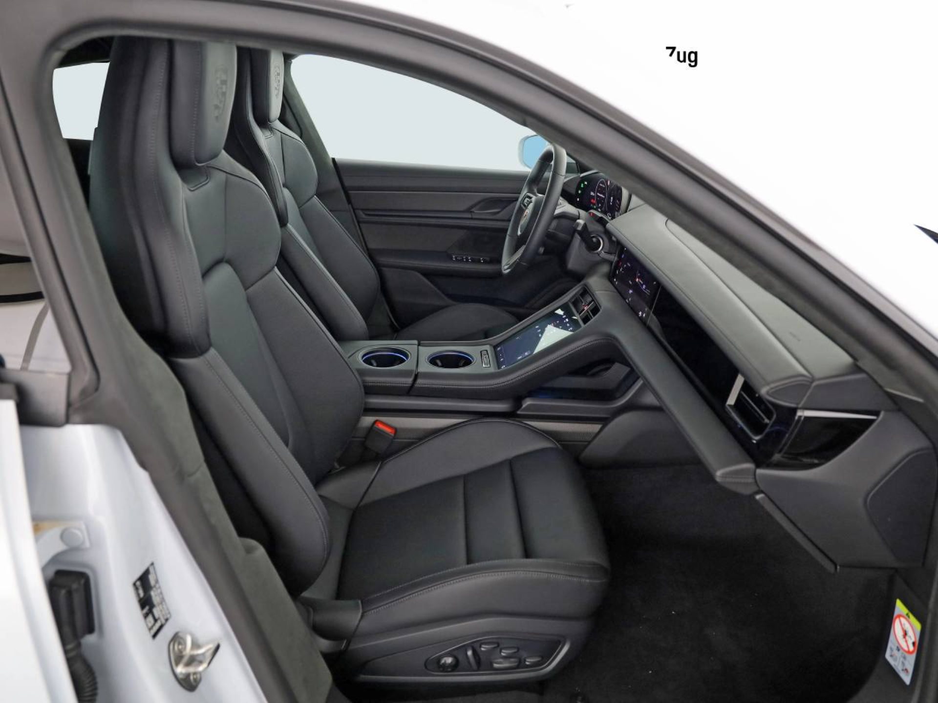 PORSCHE Taycan 4S-image-11