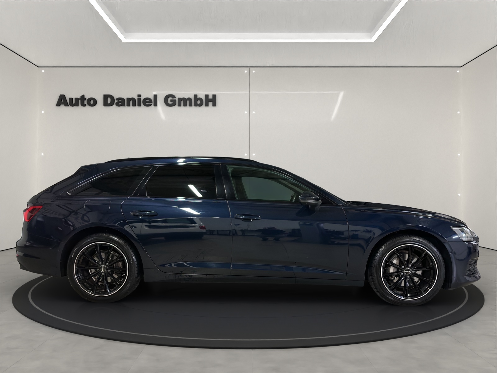 AUDI A6 Avant 40 TDI quattro S-tronic-image-3