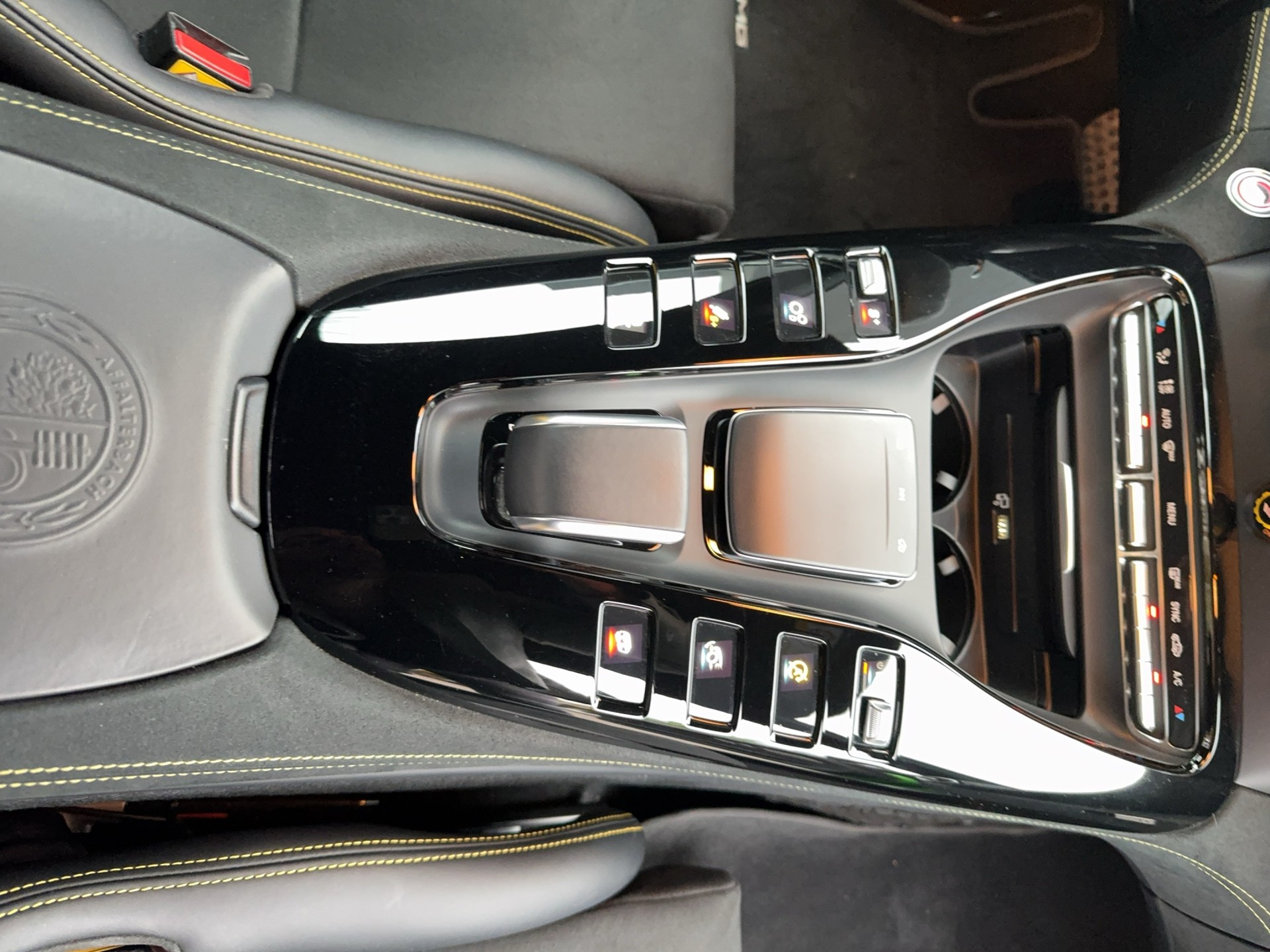 MERCEDES-BENZ AMG GT R Speedshift DCT Track Paket, Keramik, einmalig - alle Optionen!-image-17