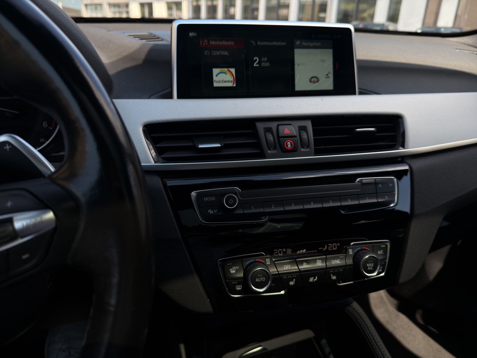 BMW X1 25d xDrive SAG-image-20