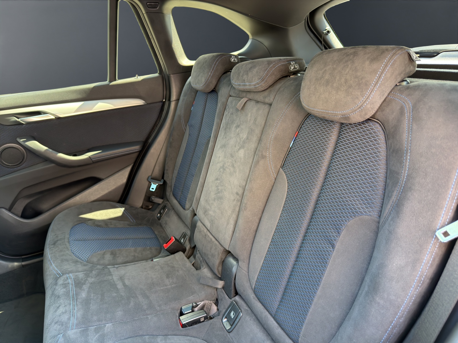 BMW X1 25d xDrive SAG-image-11